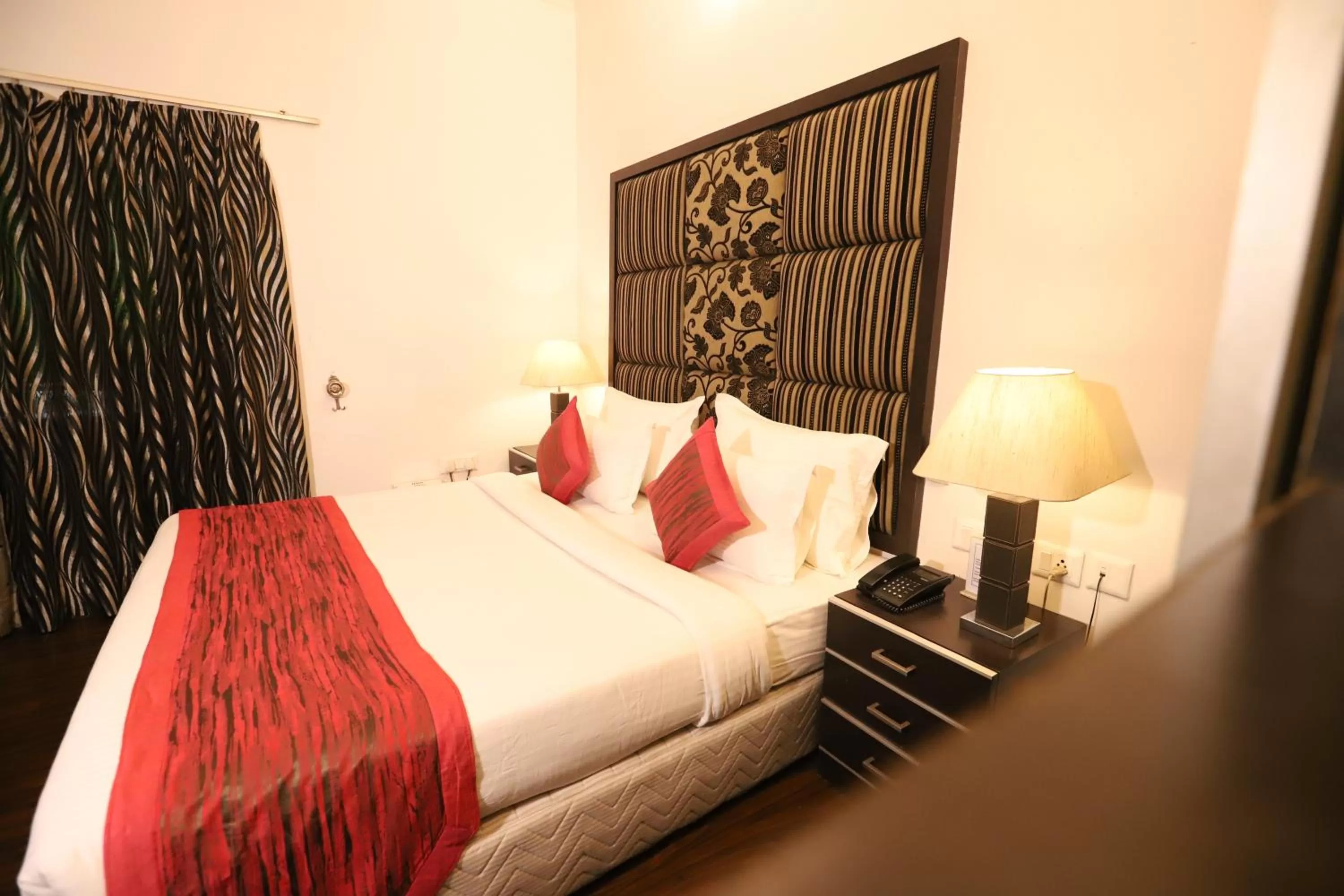 Bed in Hotel Capitol Hills - Greater Kailash Delhi