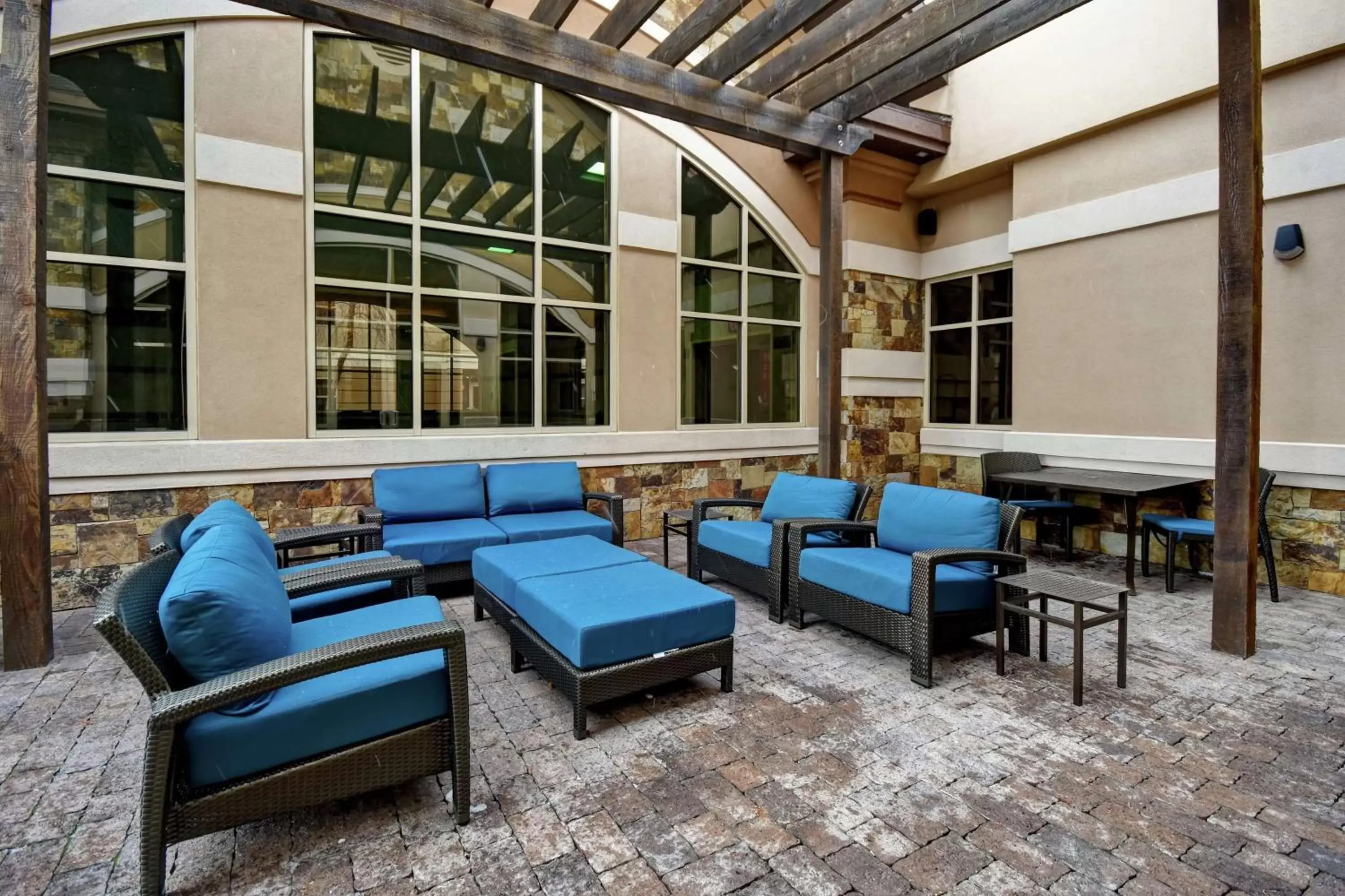 Patio in Homewood Suites by Hilton Boise