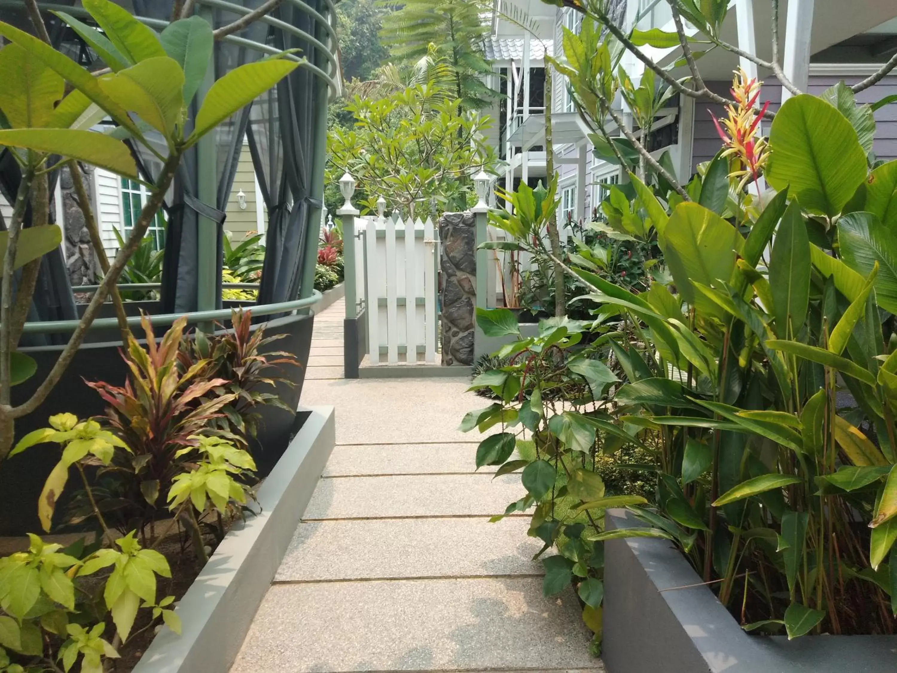 Facade/entrance, Garden in Royale Chenang Resort