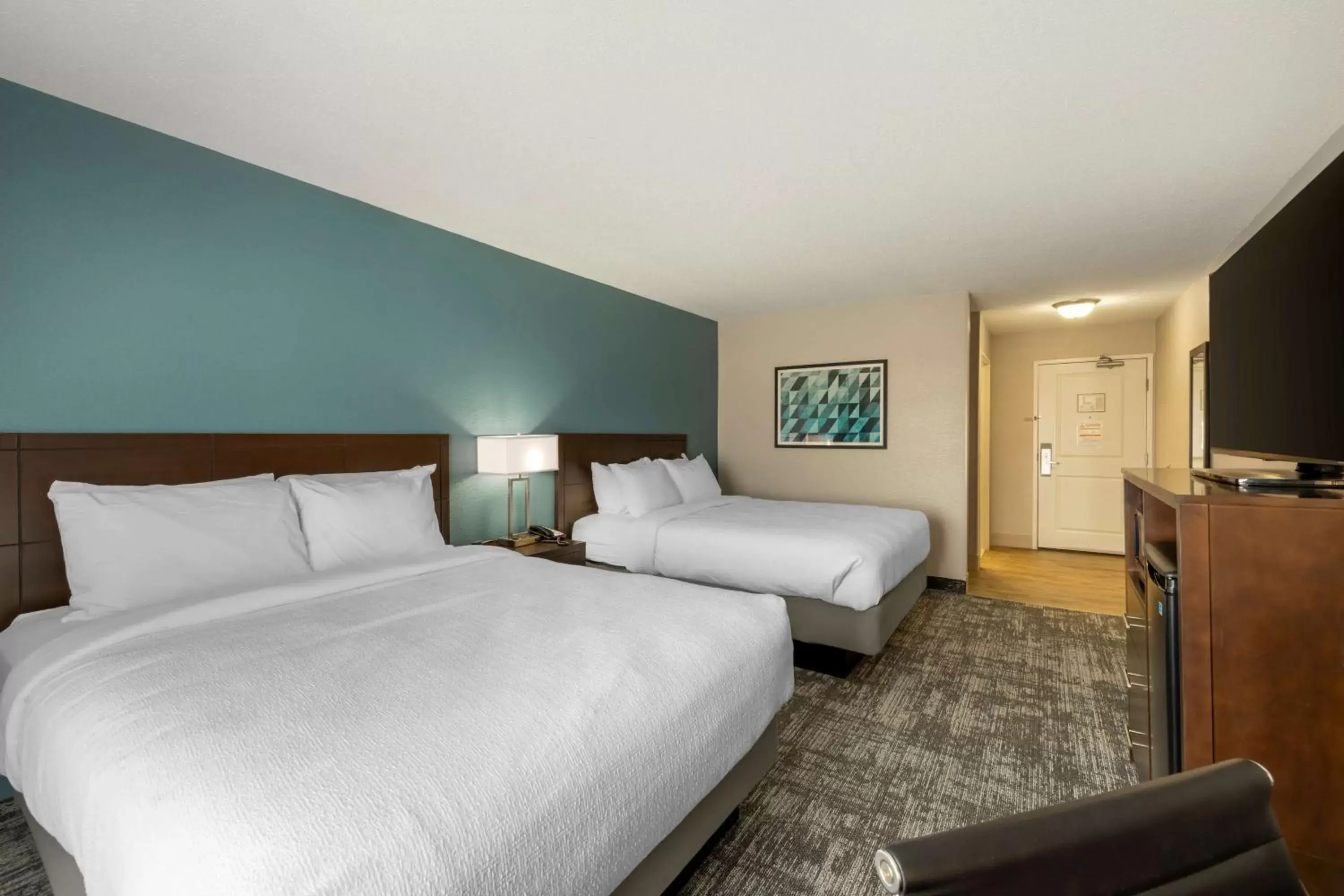 Bedroom, Bed in Best Western Watertown Inn & Suites