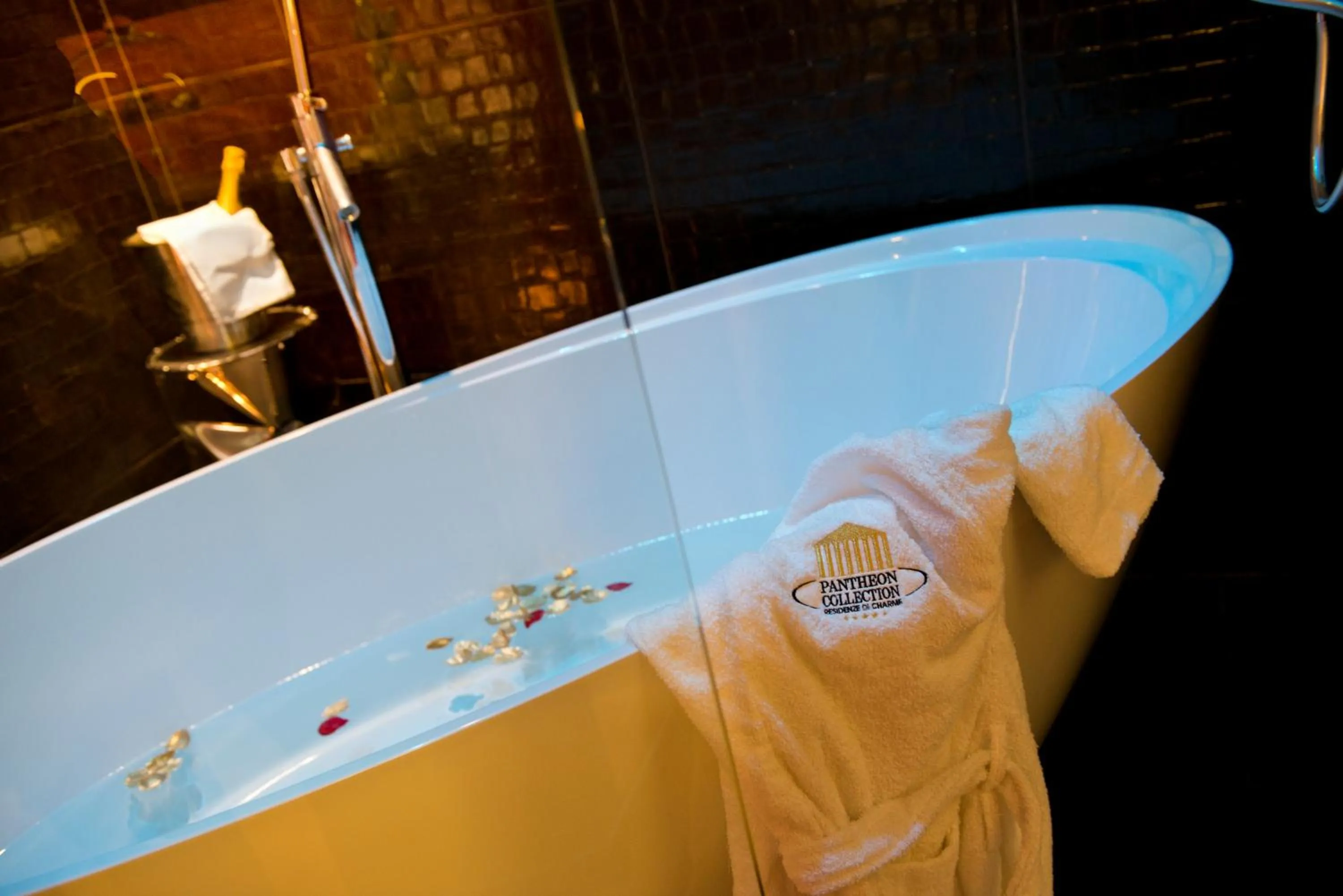 Shower in Torre Argentina Relais - Residenze di Charme