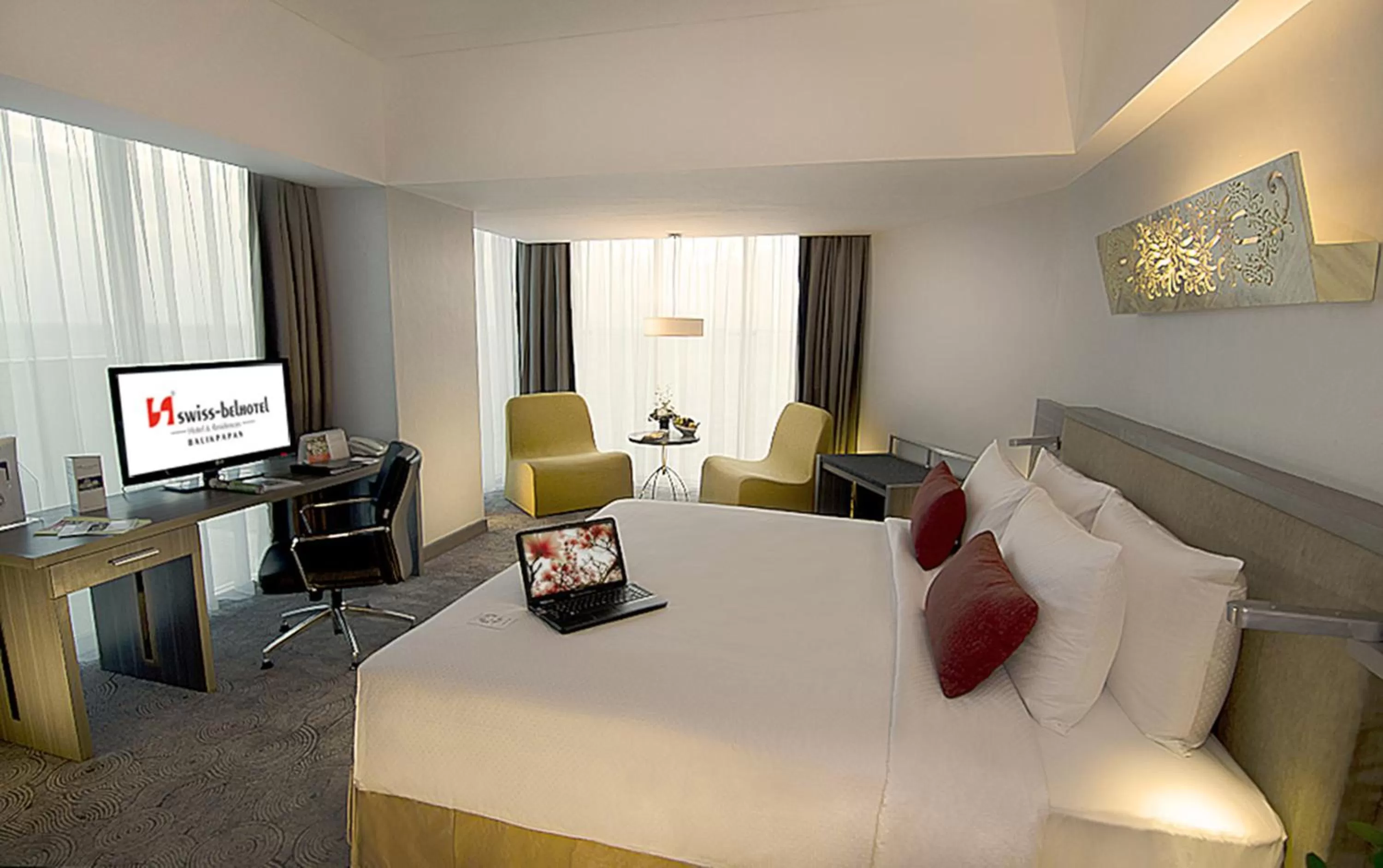Bedroom, Bed in Swiss-Belhotel Balikpapan