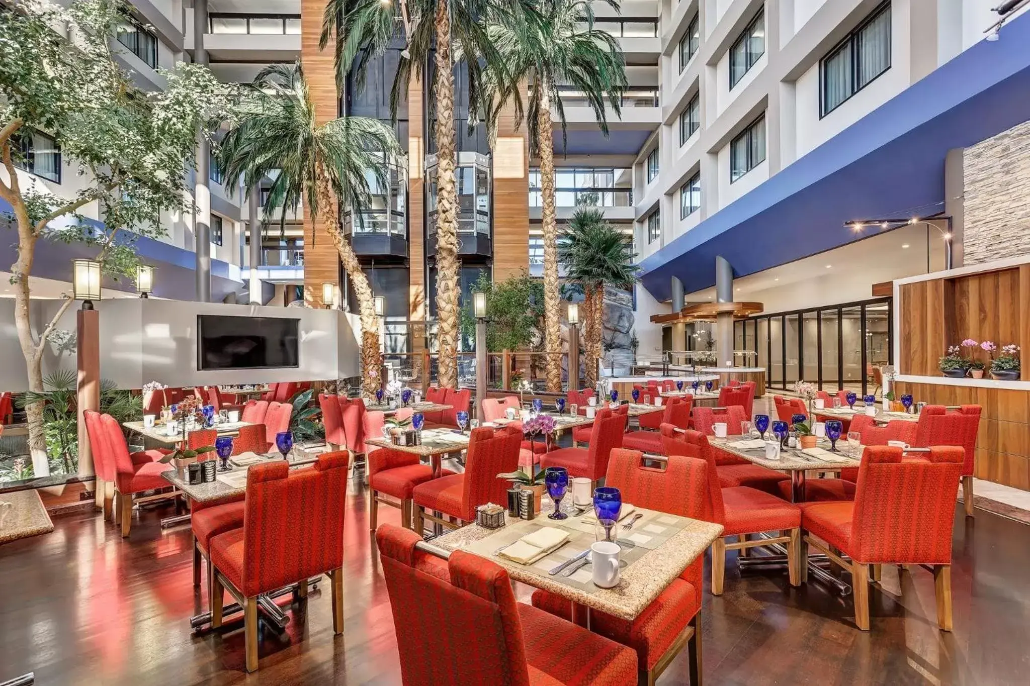 Restaurant/Places to Eat in Crowne Plaza Hotel Foster City-San Mateo, an IHG Hotel