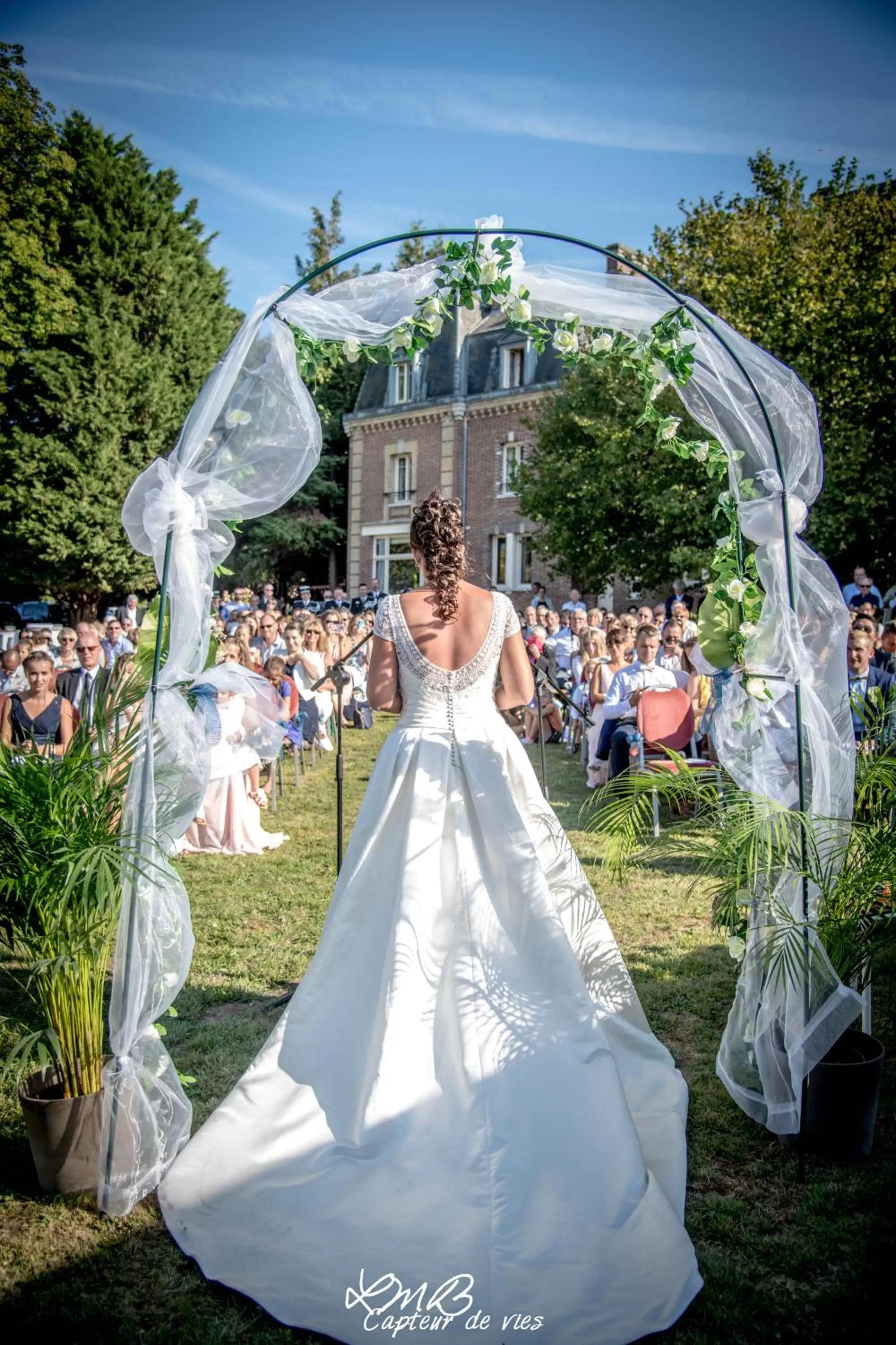 Property building in Château Corneille