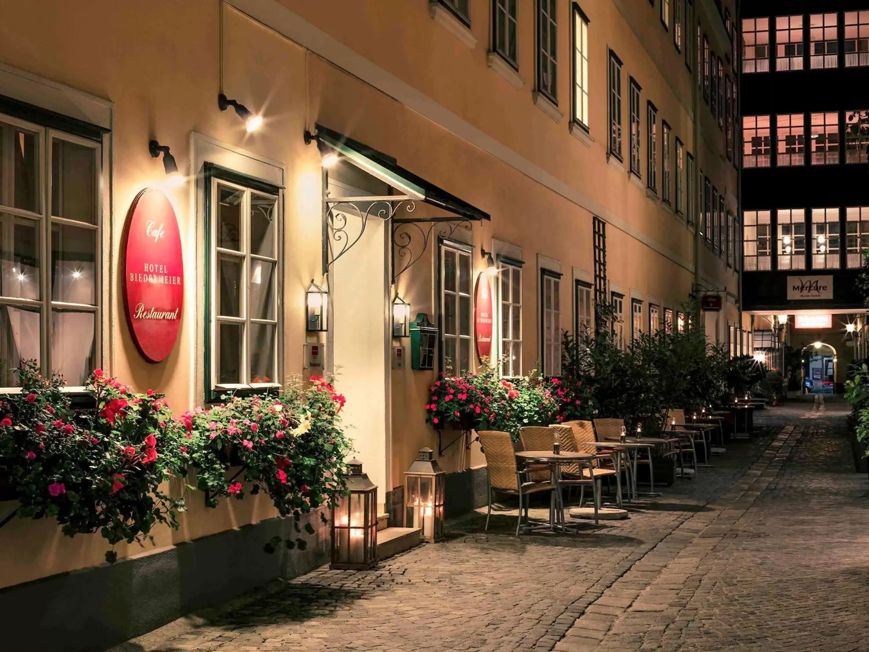 Lounge or bar in Mercure Grand Hotel Biedermeier Wien
