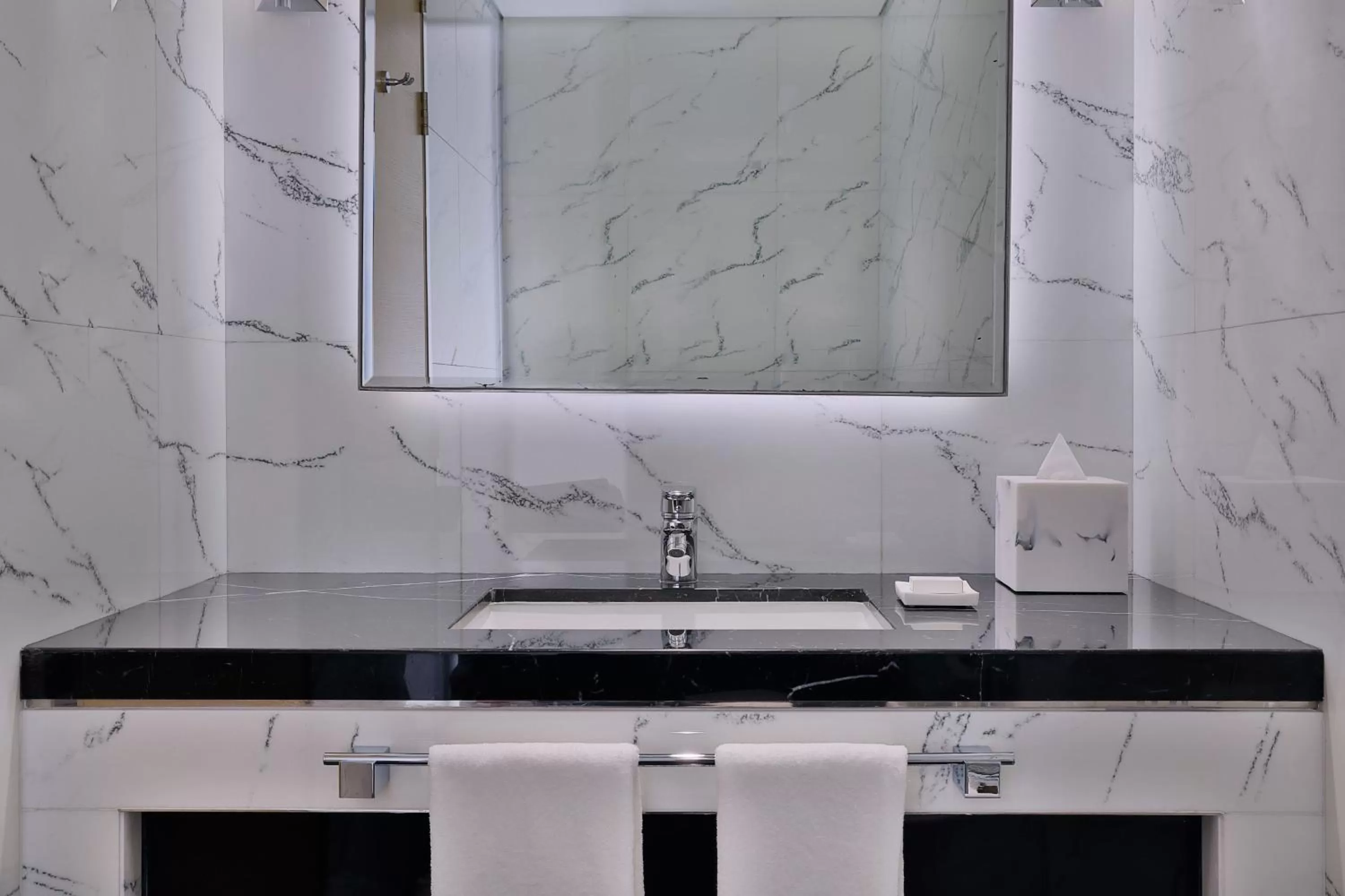 Bathroom in Marriott Resort Palm Jumeirah, Dubai