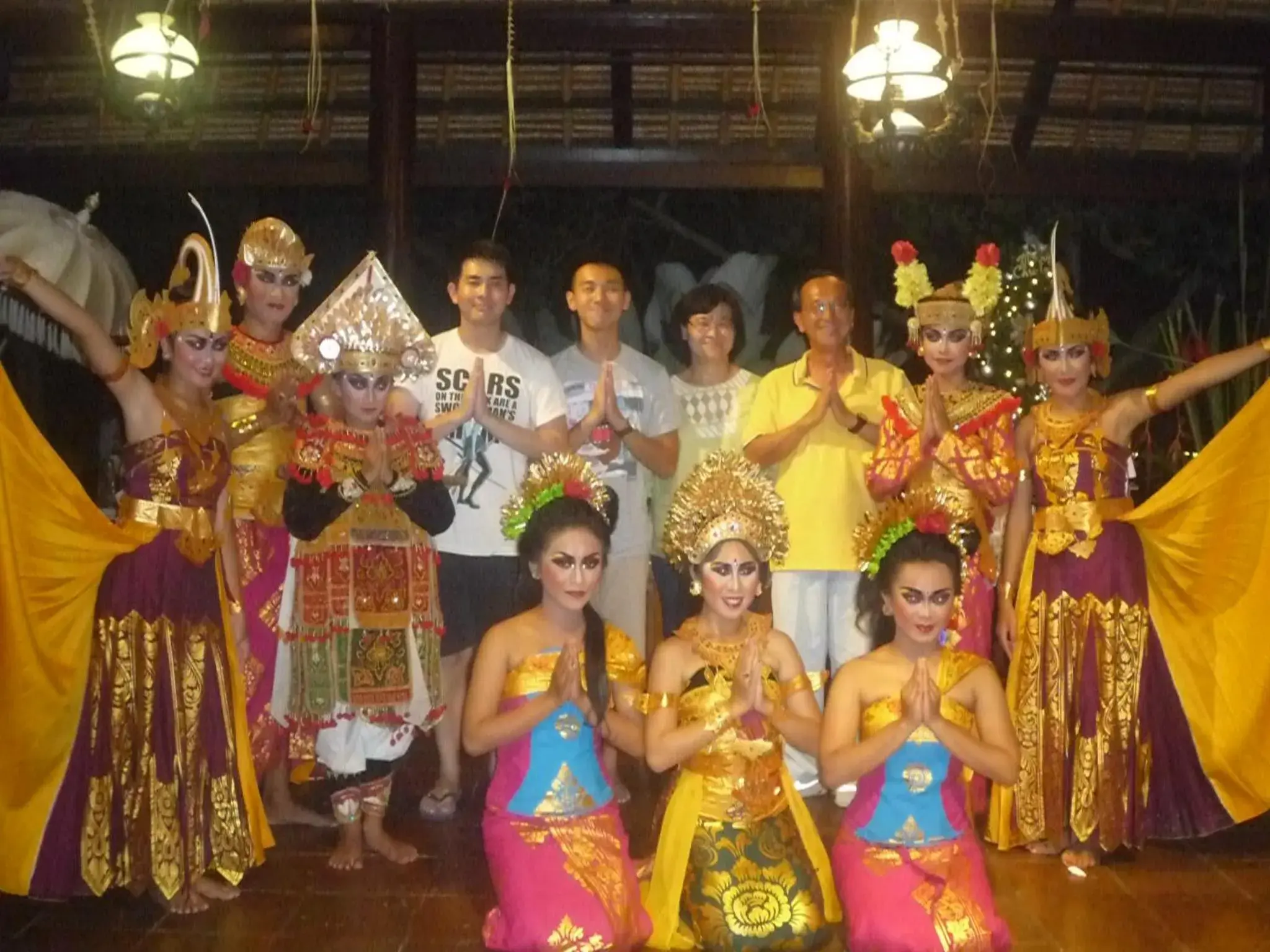 Staff, Evening Entertainment in Villa Semana