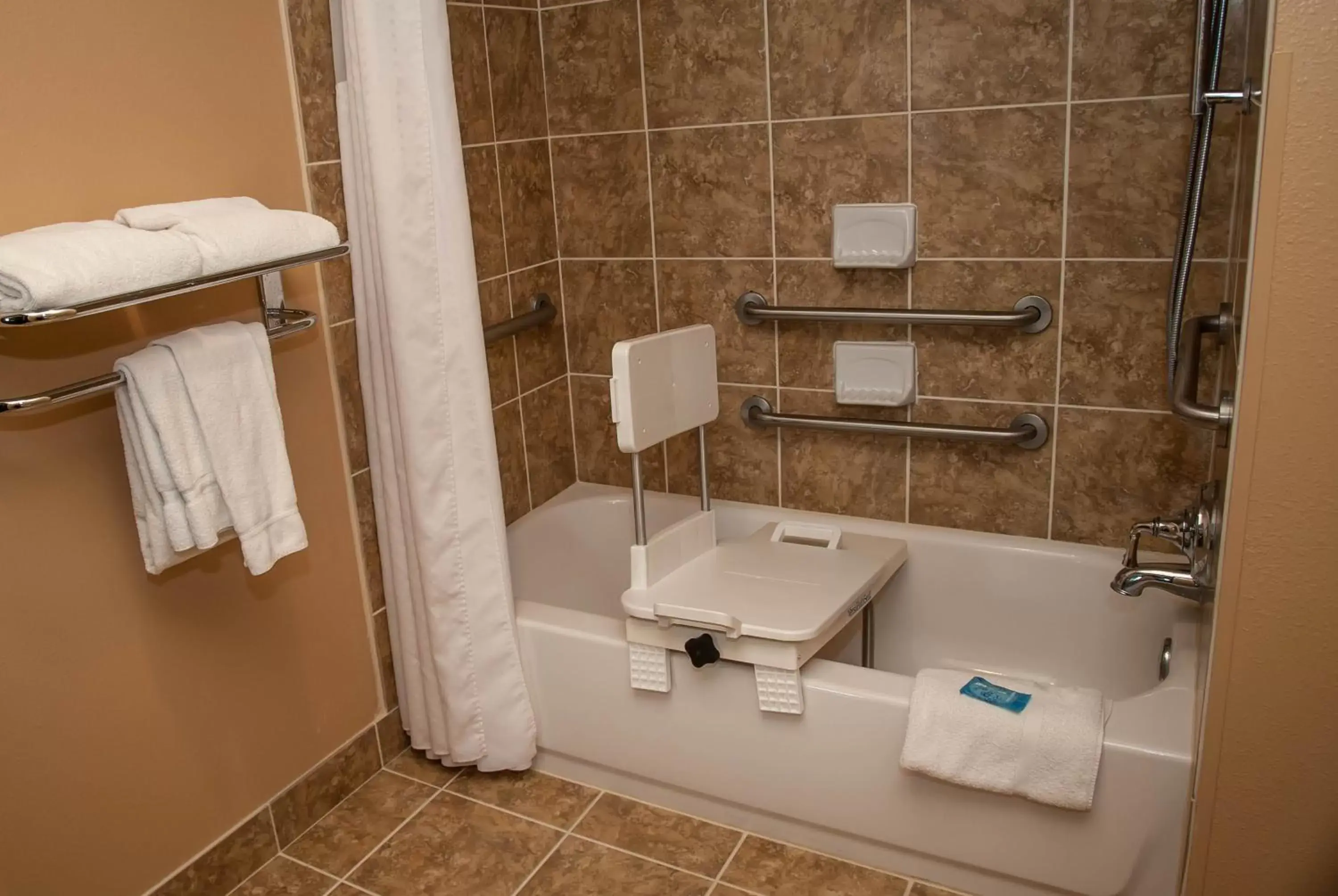 Bathroom in Holiday Inn Express Tucson-Airport, an IHG Hotel