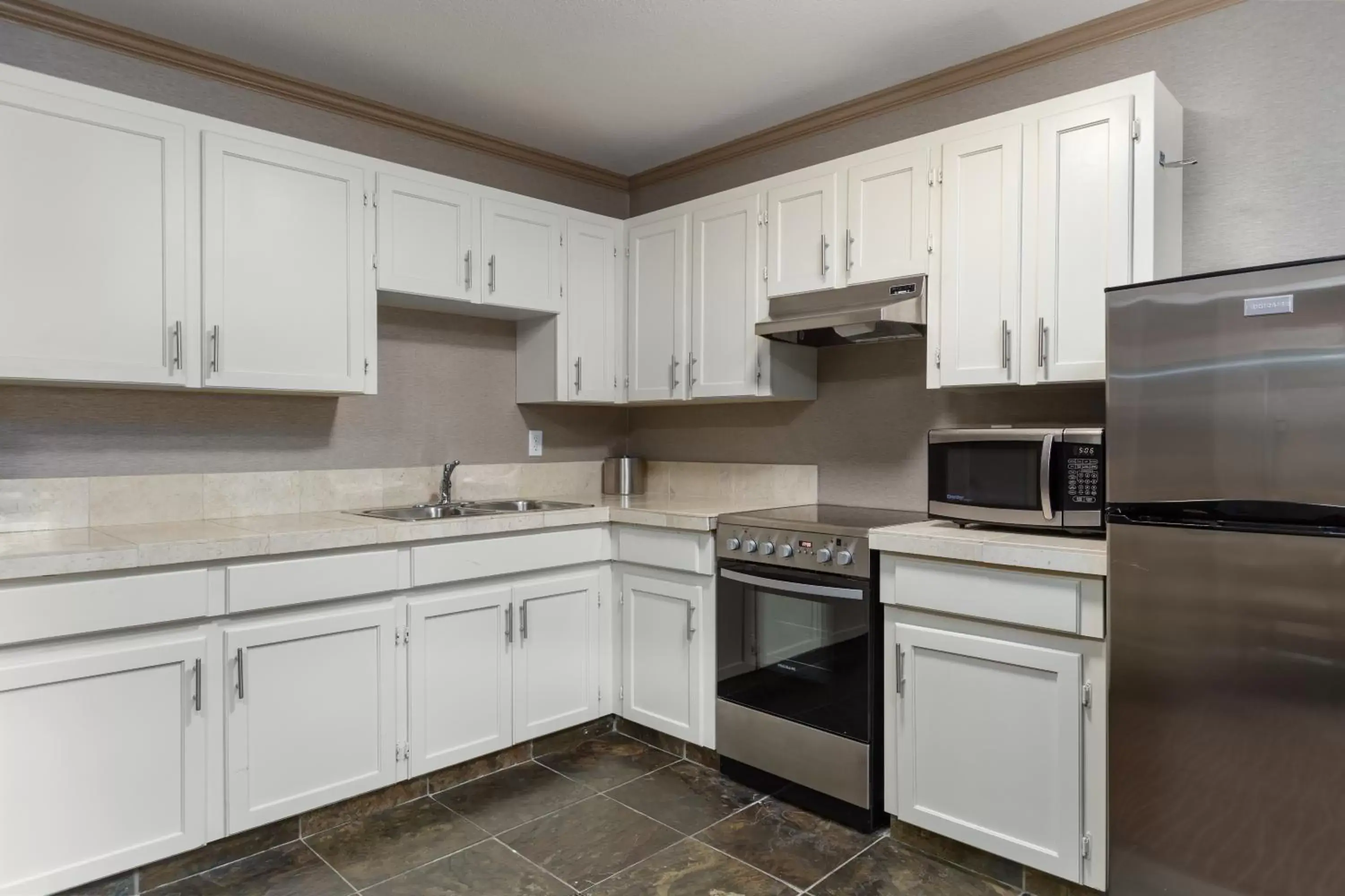 Kitchen or kitchenette, Kitchen/Kitchenette in Prestige Radium Hot Springs Resort, WorldHotels Crafted