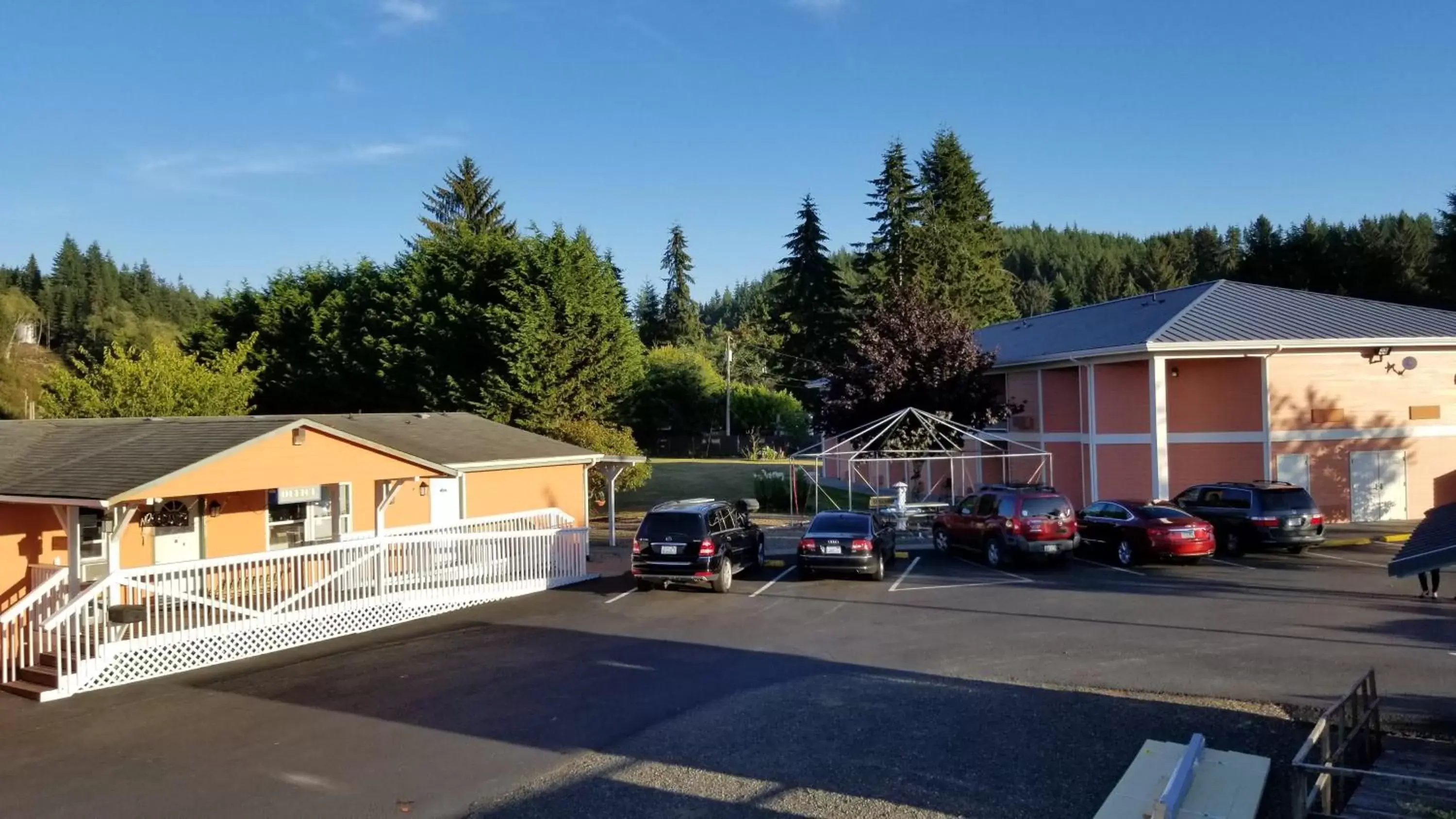 Dew Drop Inn Dew Drop Inn