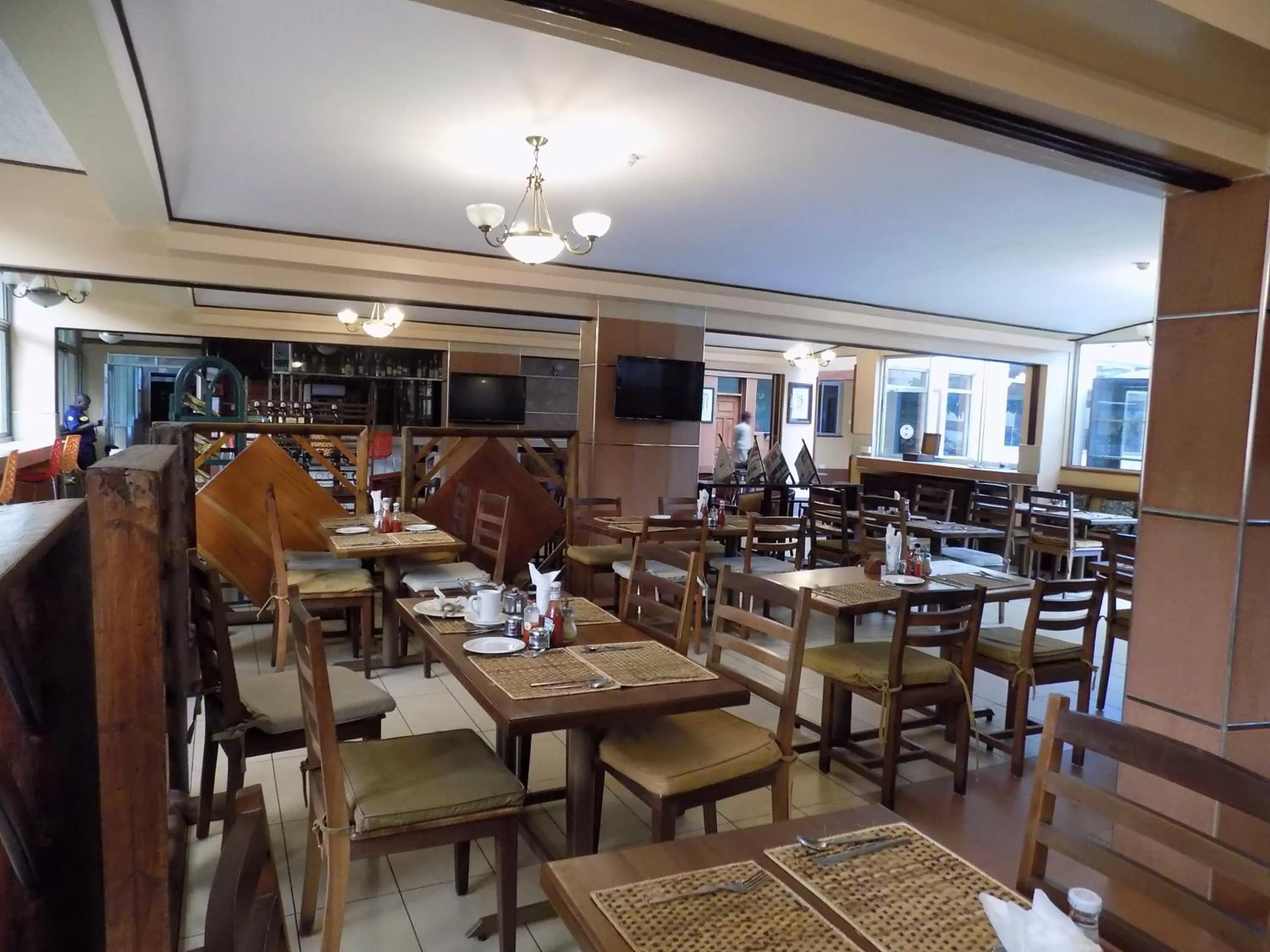 Restaurant/places to eat in Kenya Comfort Suites