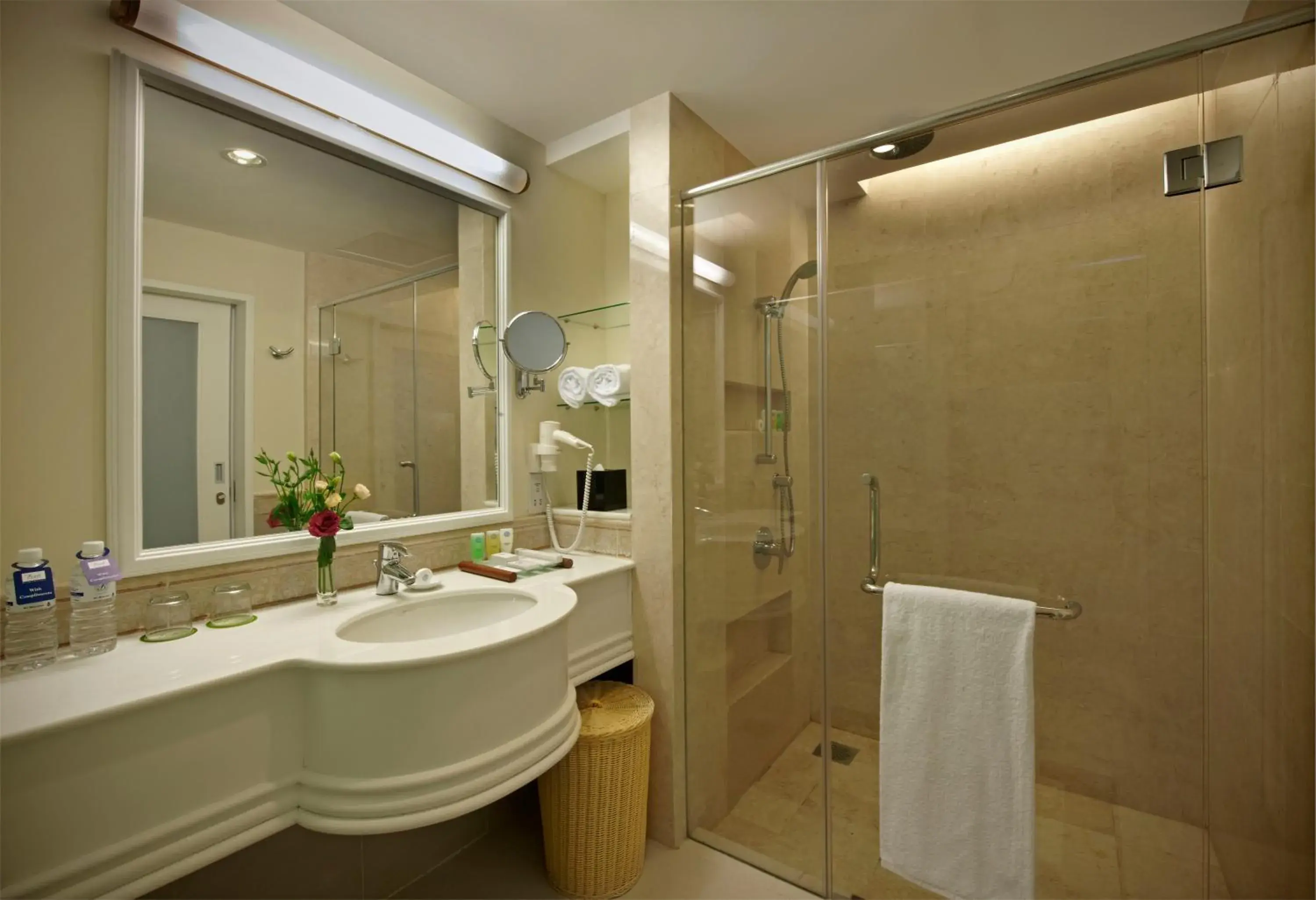 Shower, Bathroom in Royale Chulan Damansara