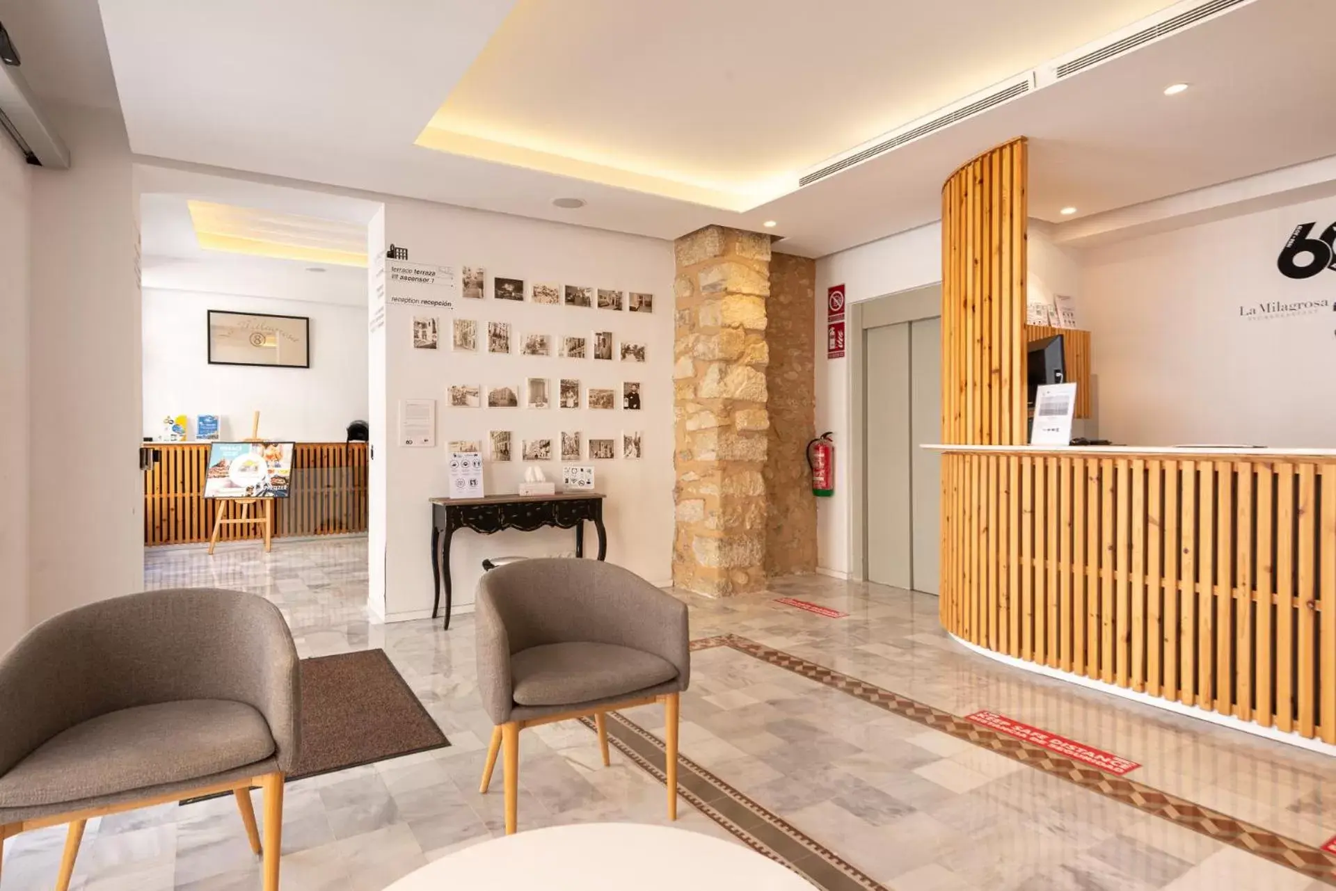 Lobby or reception in Hotel La Milagrosa