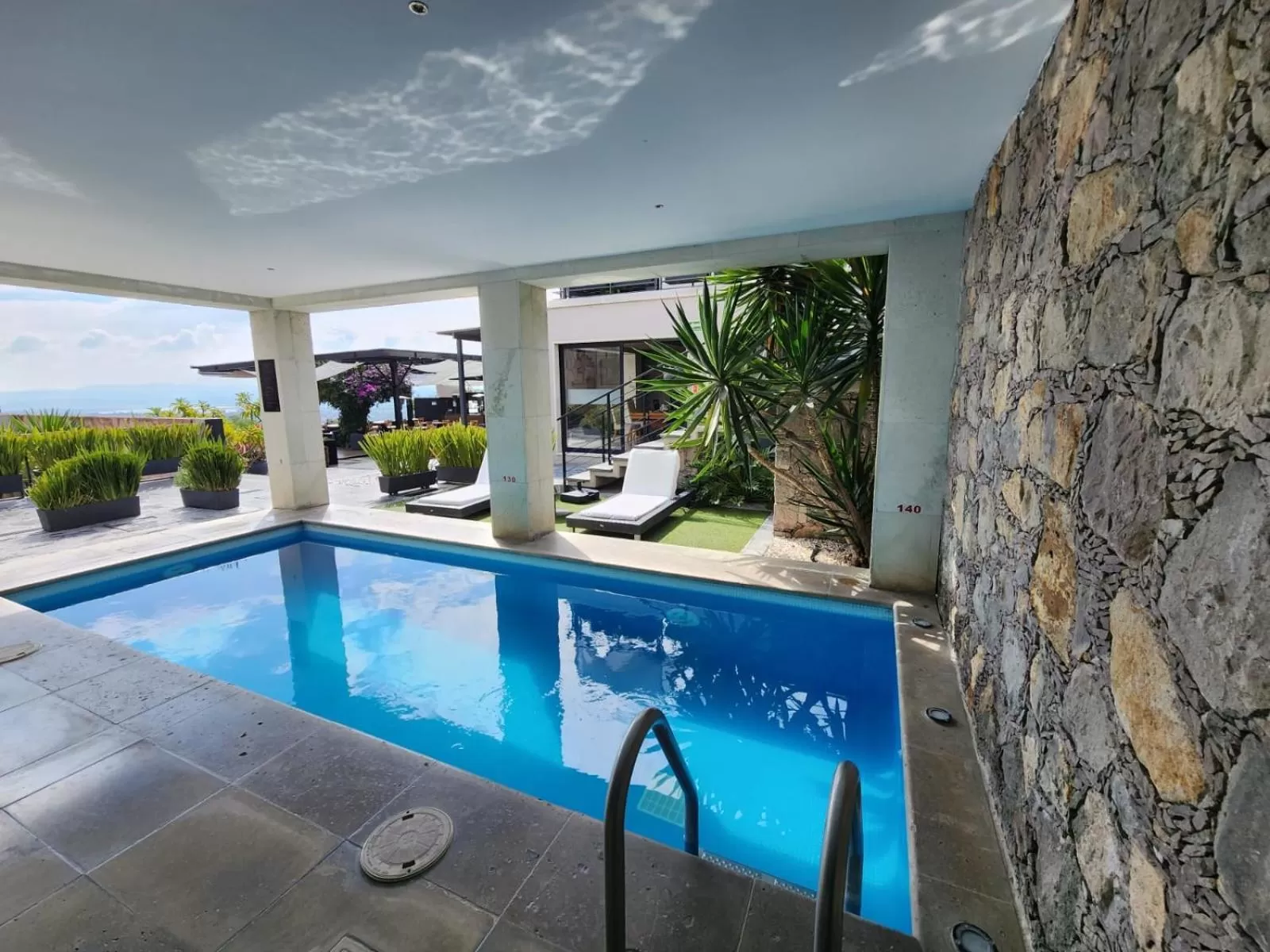 Swimming Pool in Ilo Rojo San Miguel de Allende Curamoria Collection