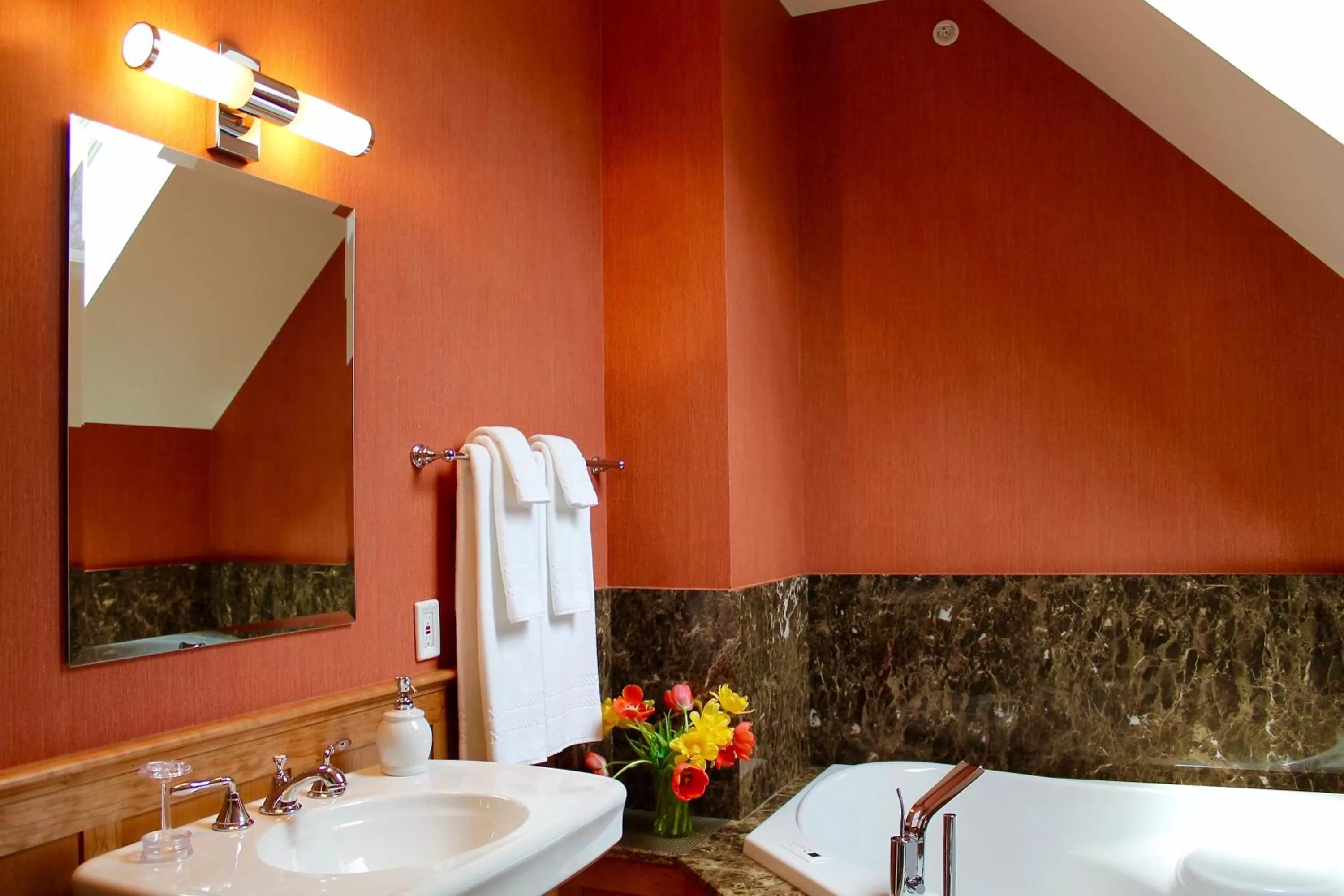 Bathroom in Jackson House Inn