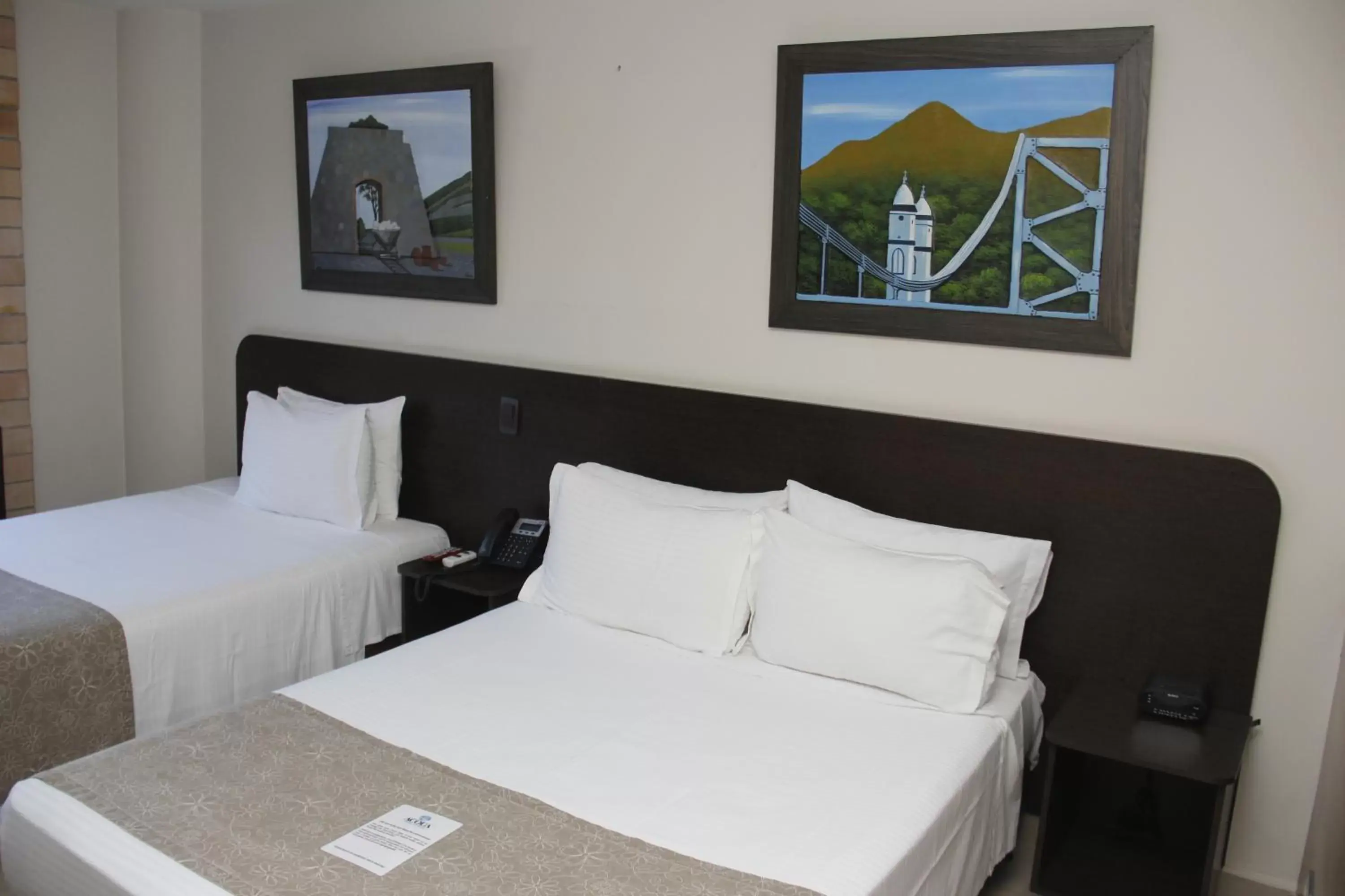 Bedroom, Bed in Hotel Acqua Medellín