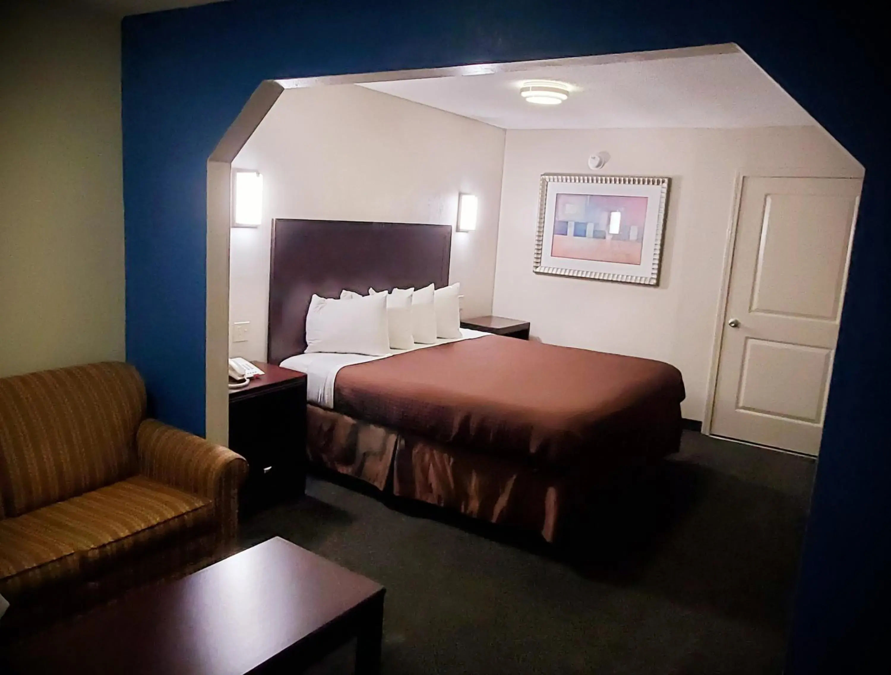 Bed in Executive Inn
