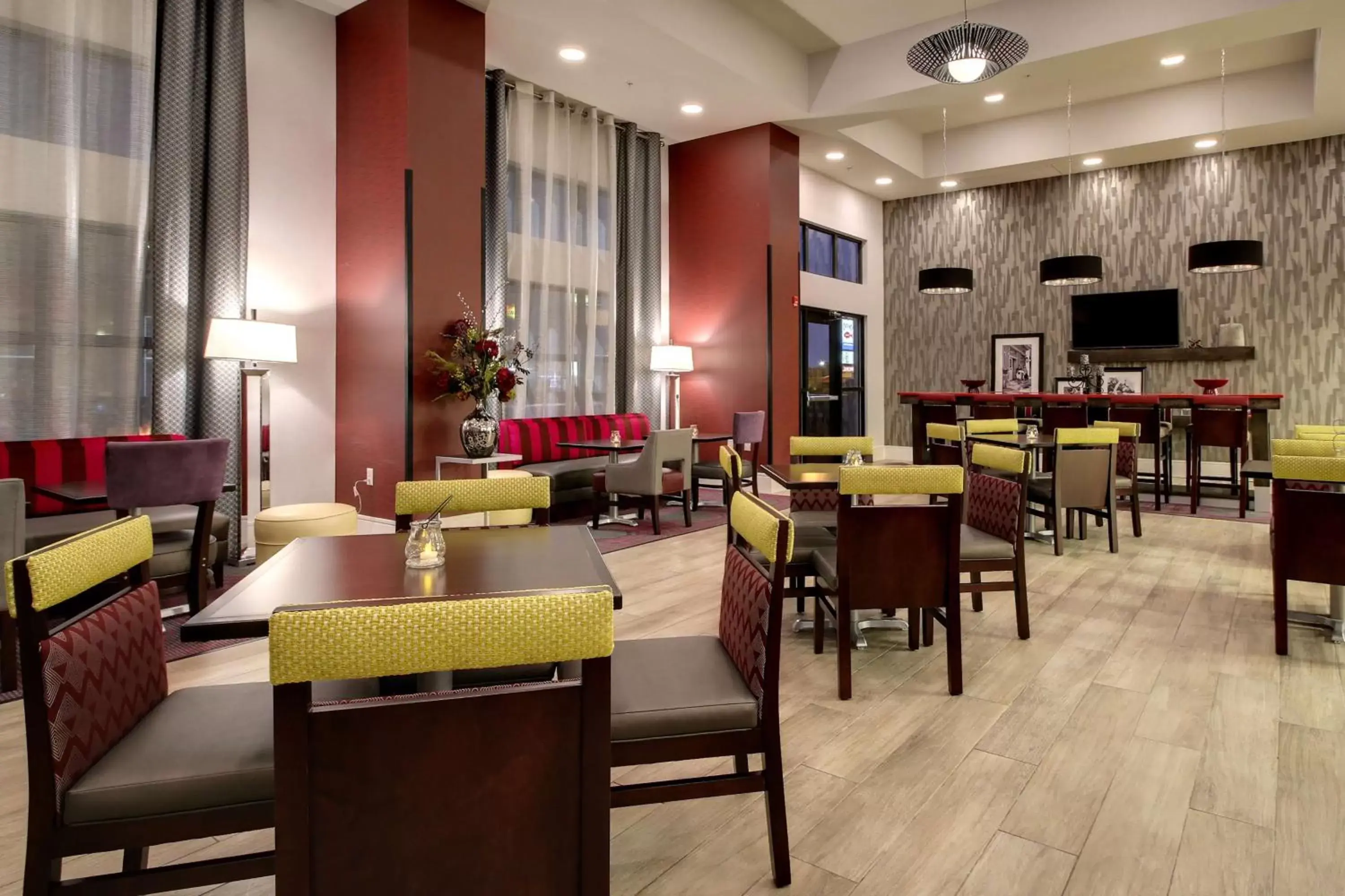 Lobby or reception, Restaurant/Places to Eat in Hampton Inn & Suites Cordele