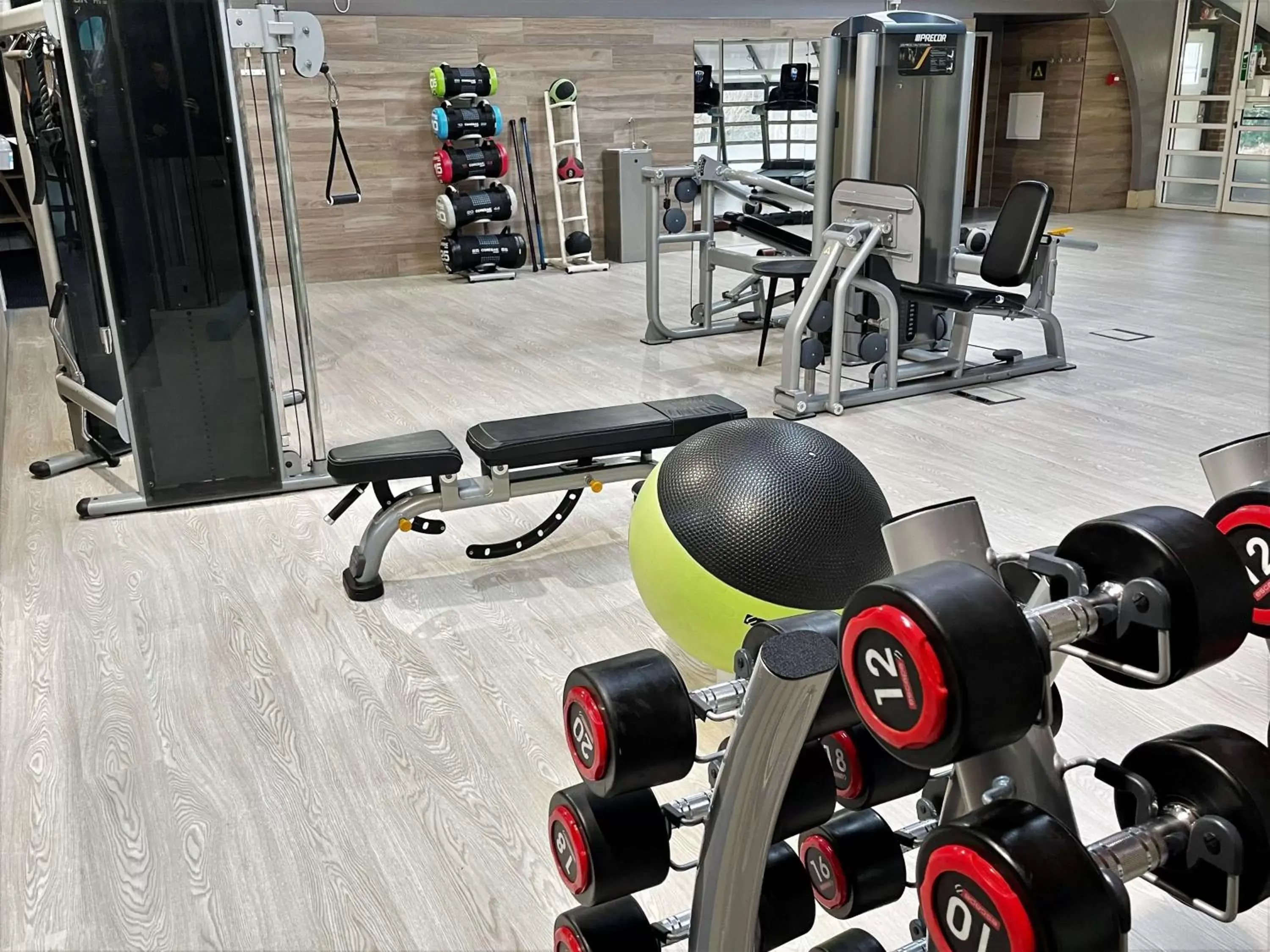 Fitness centre/facilities in Hilton Cobham Fitness centre/facilities in Hilton Cobham