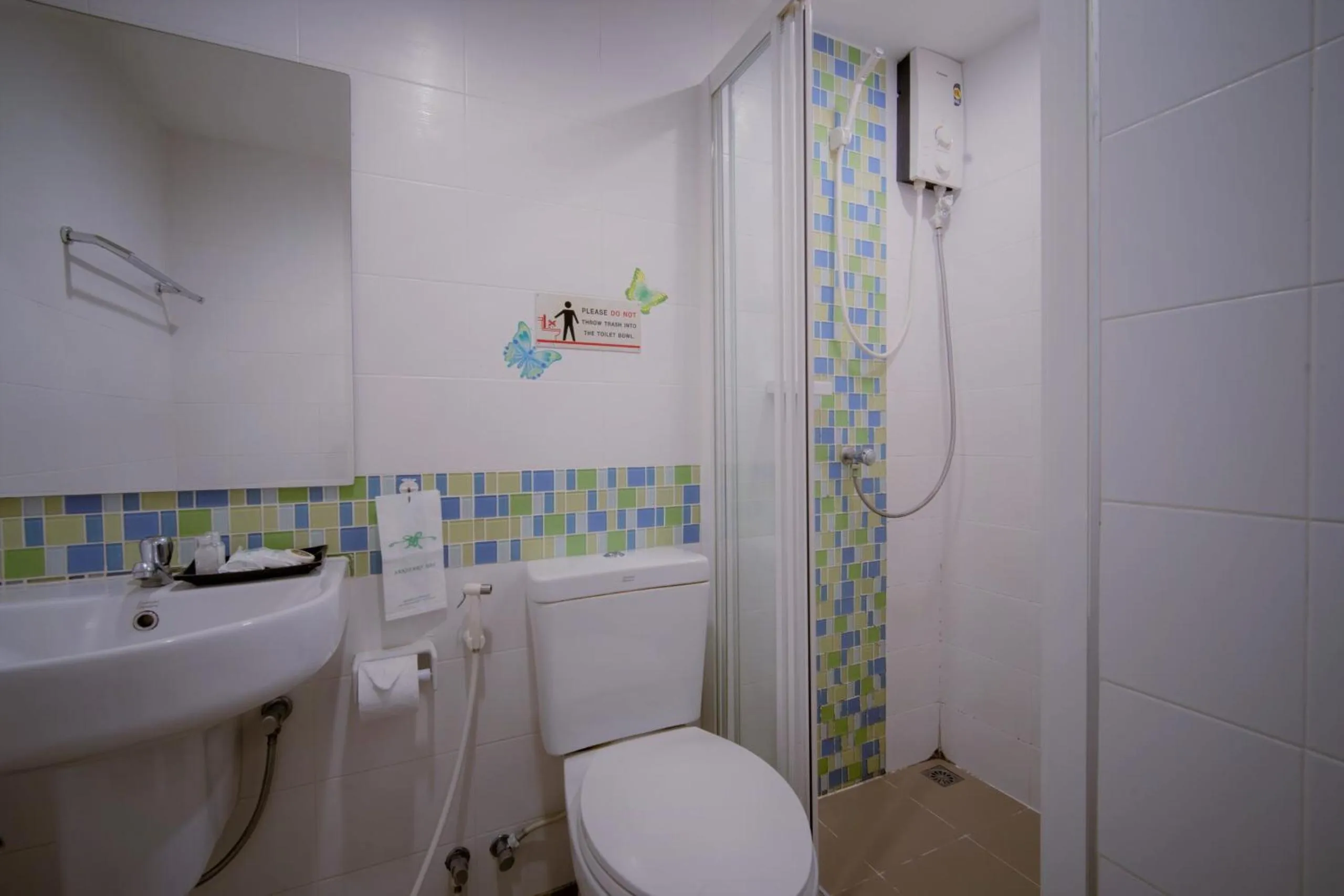 Deluxe Twin With Balcony- Building 2 in Villa Cha-Cha Khaosan Rambuttri