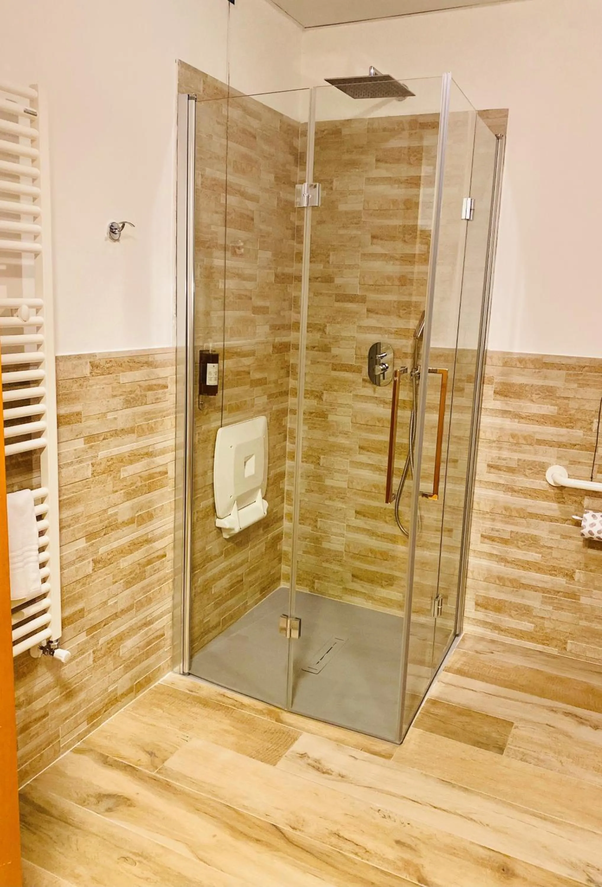 Shower in Hotel Palazzuolo