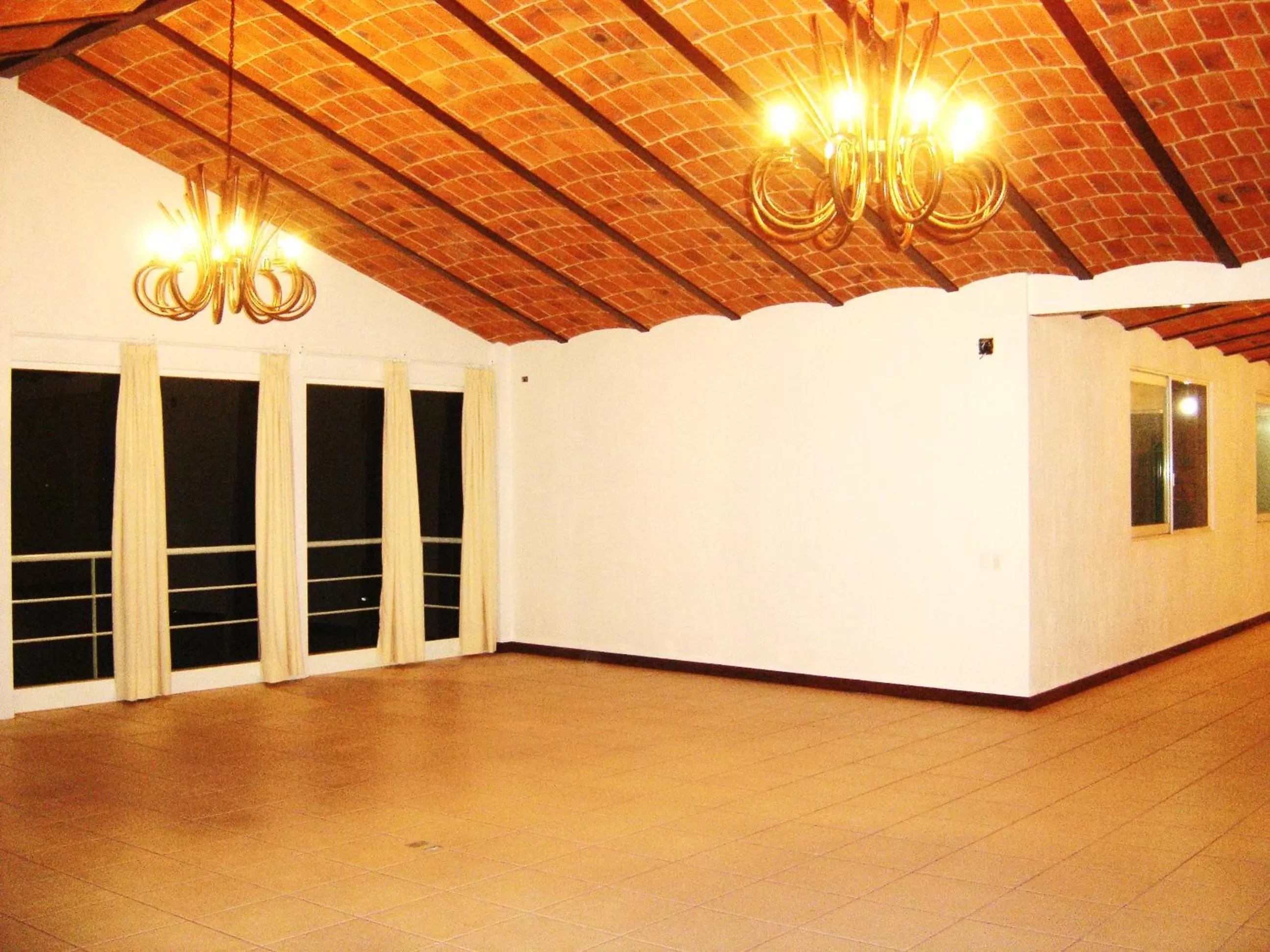 Business facilities in Mama Chuy Hotel & Villas