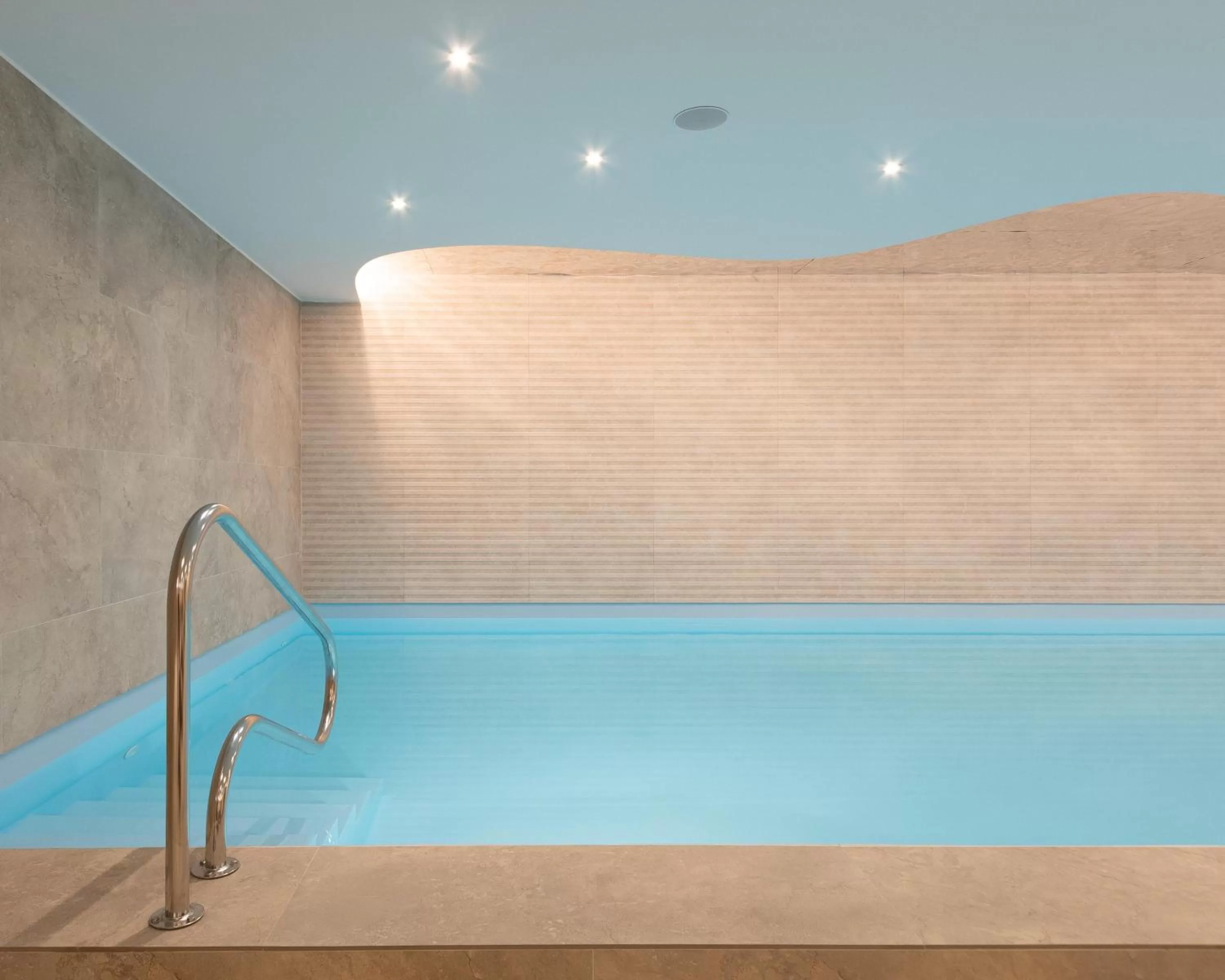 Swimming pool in AP Dona Aninhas