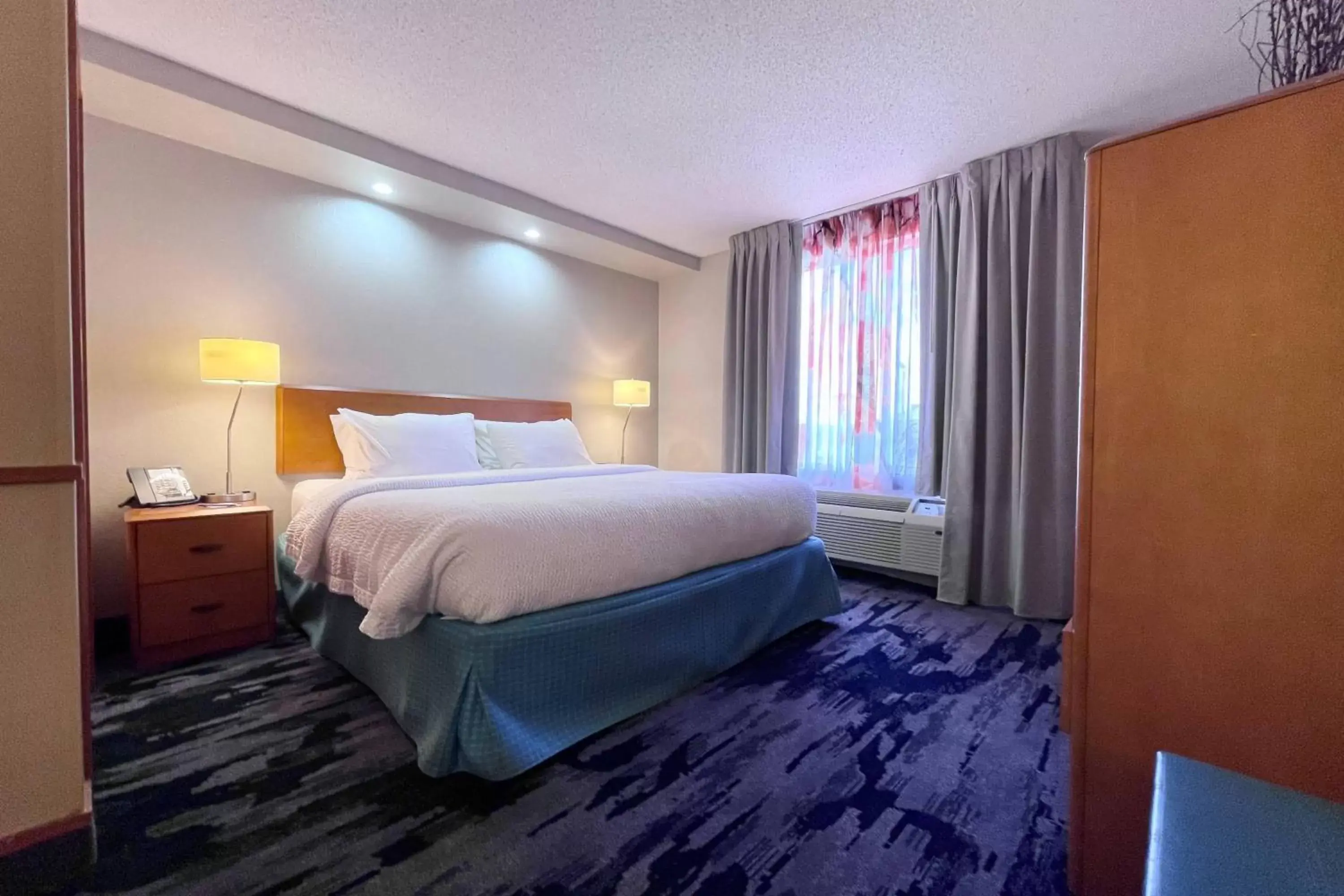Photo of the whole room, Bed in Fairfield Inn & Suites Jackson Airport