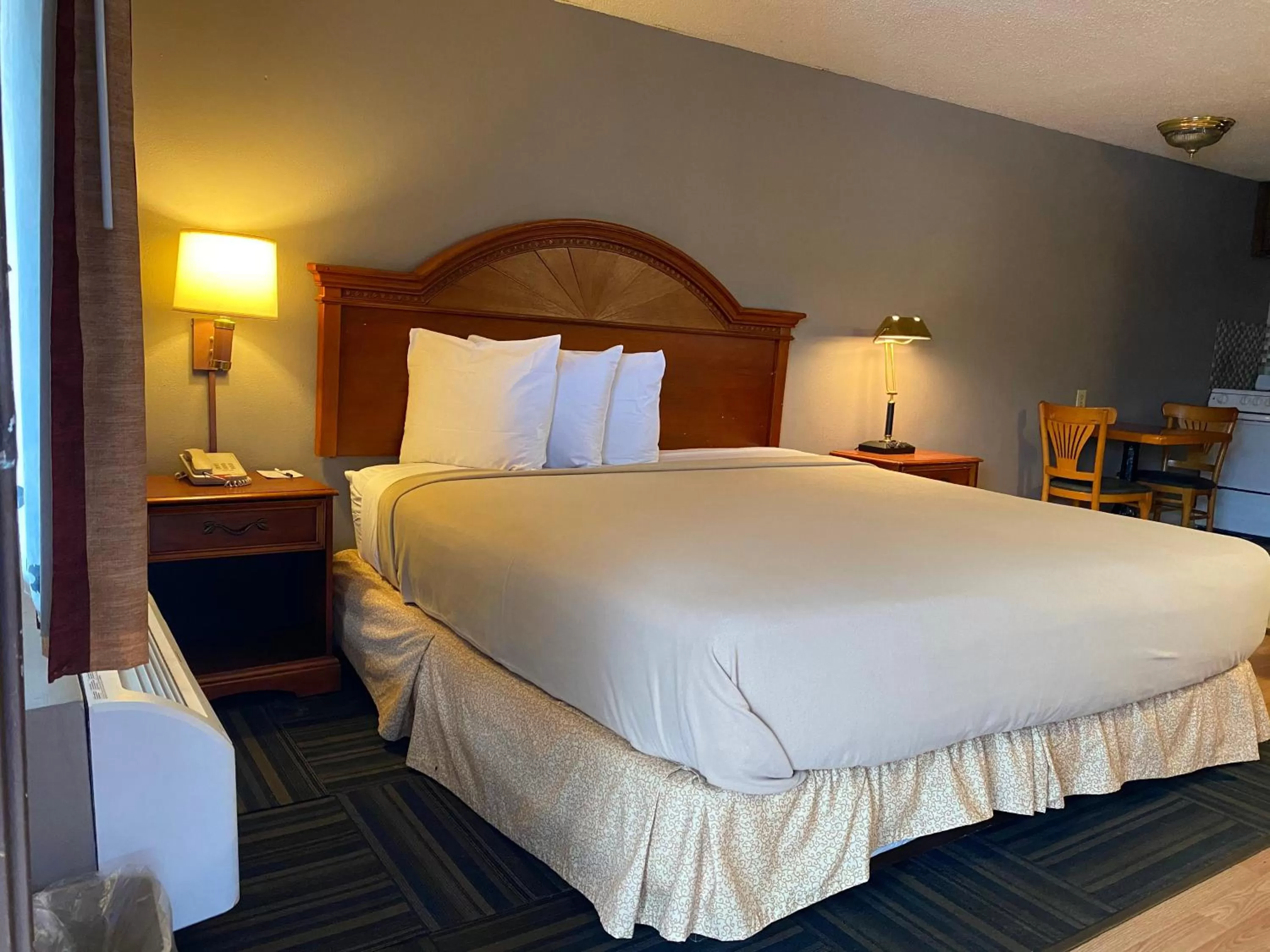 Bedroom, Bed in Travelodge by Wyndham Laurel Ft Meade Near NSA