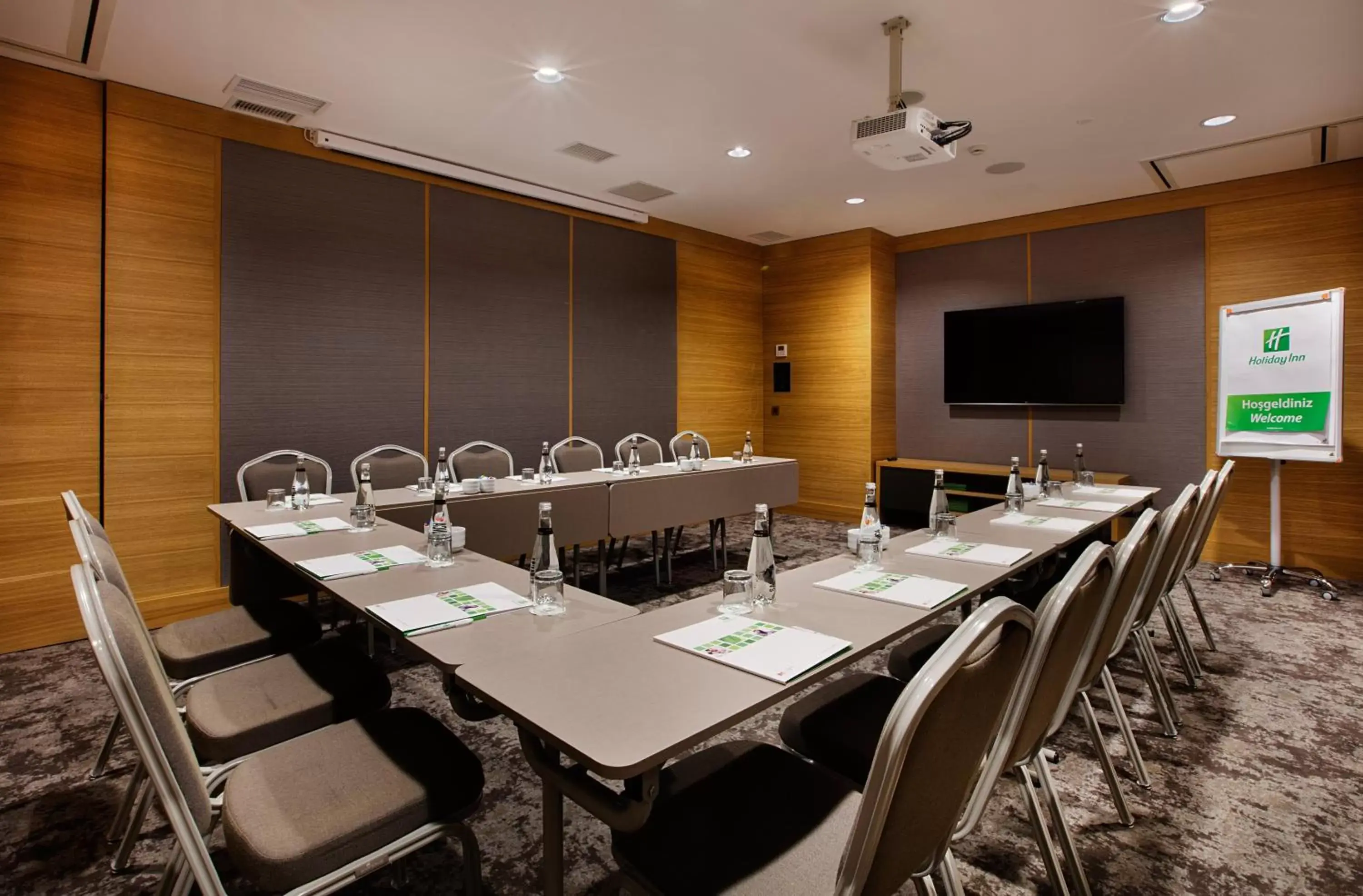 Meeting/conference room in Holiday Inn Istanbul - Kadikoy, an IHG Hotel