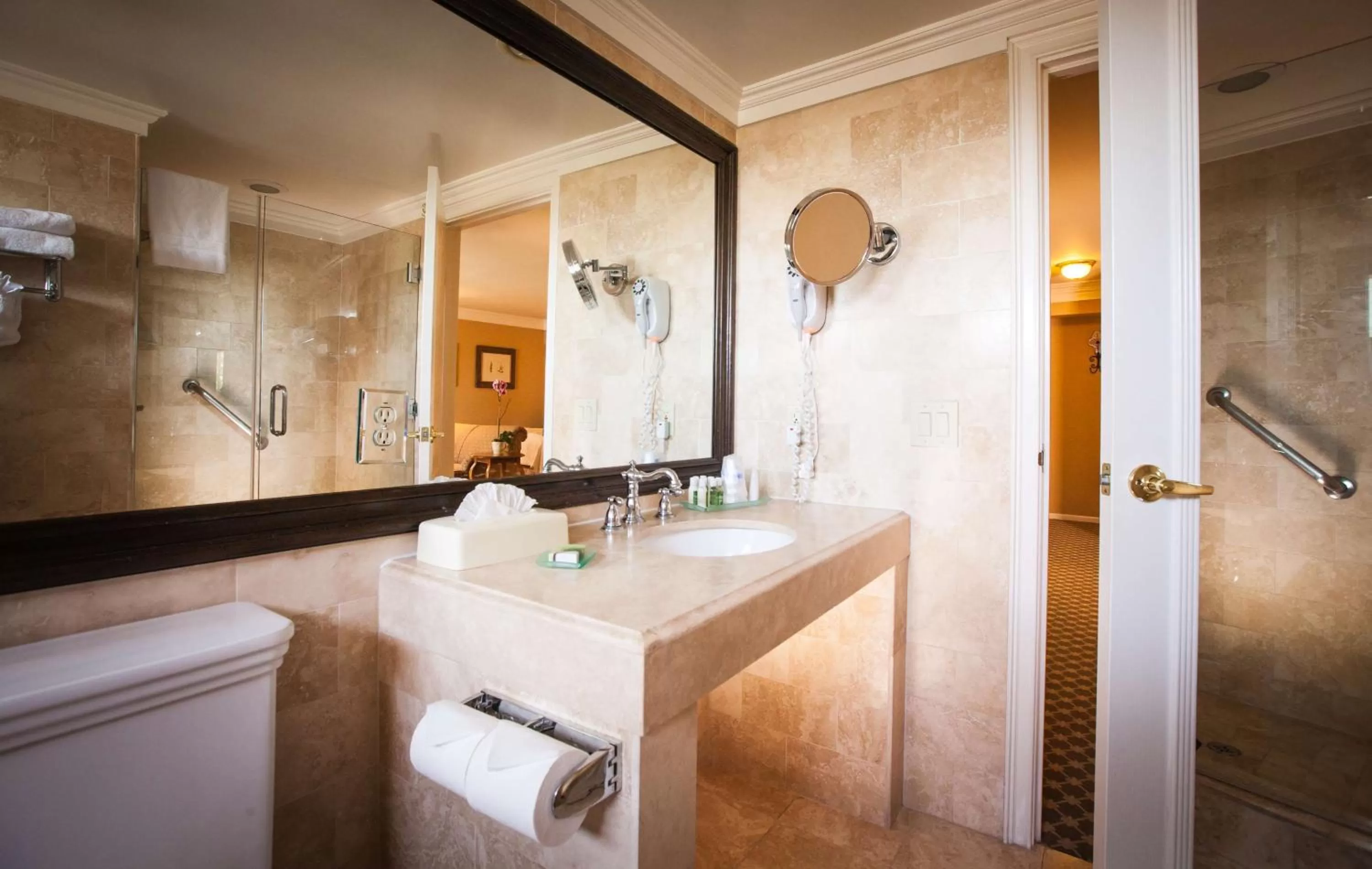 Bathroom in Best Western Plus Sunset Plaza Hotel