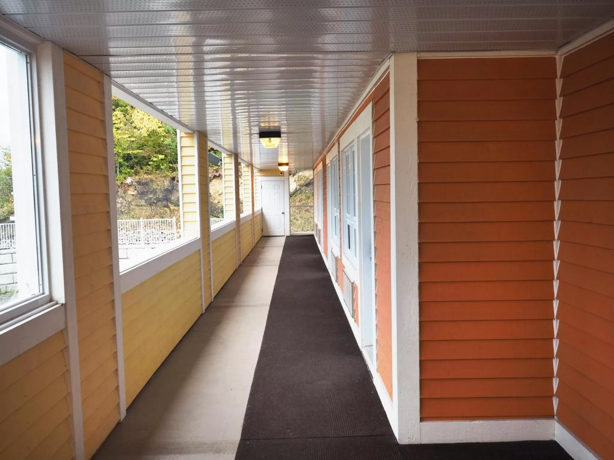 Hotel and Suites Les Laurentides