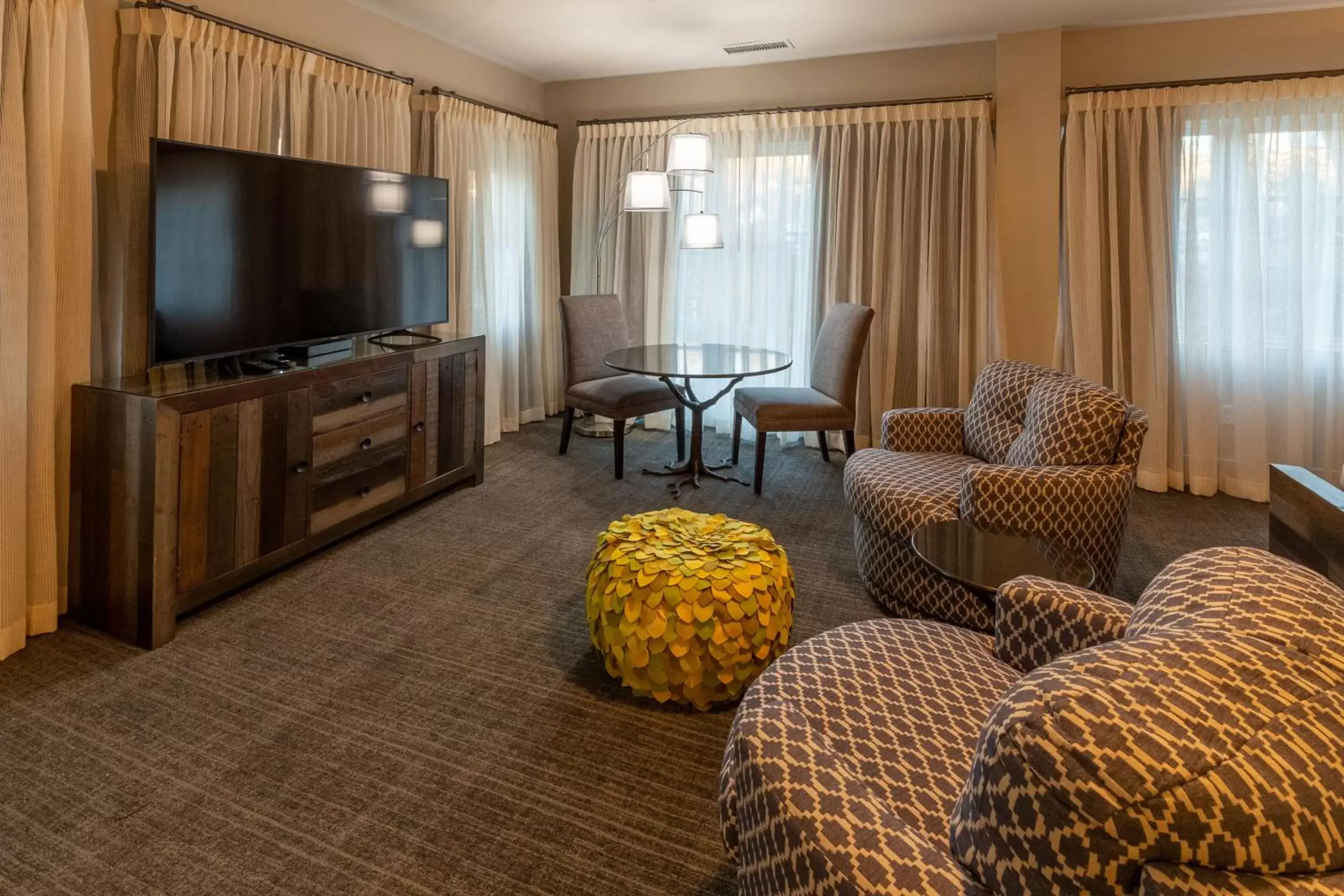 Seating area, TV/Entertainment Center in The Residences at Biltmore - Asheville