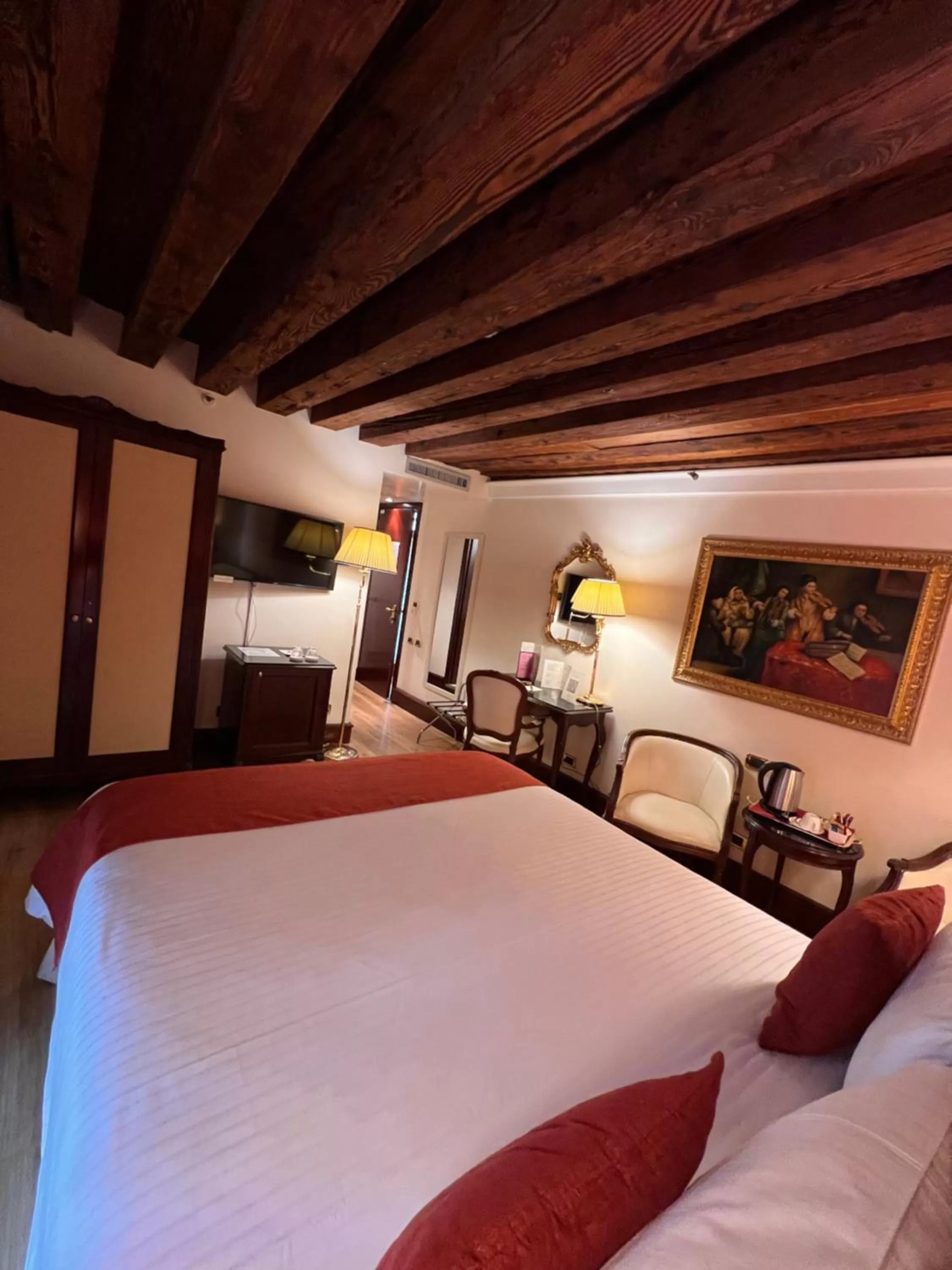 Bedroom, Bed in Ruzzini Palace Hotel