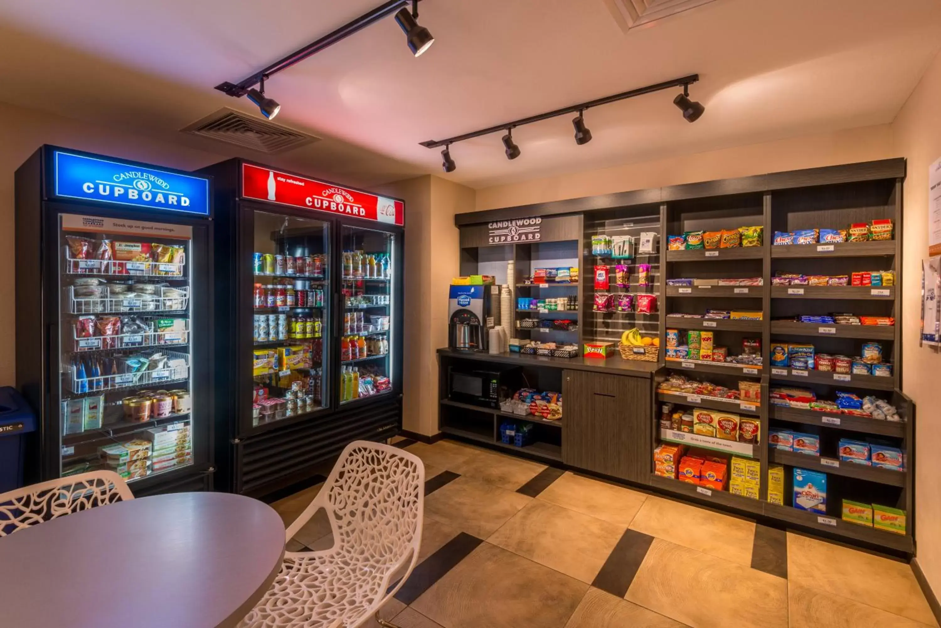 Coffee/tea facilities, Supermarket/Shops in Candlewood Suites Del City, an IHG Hotel