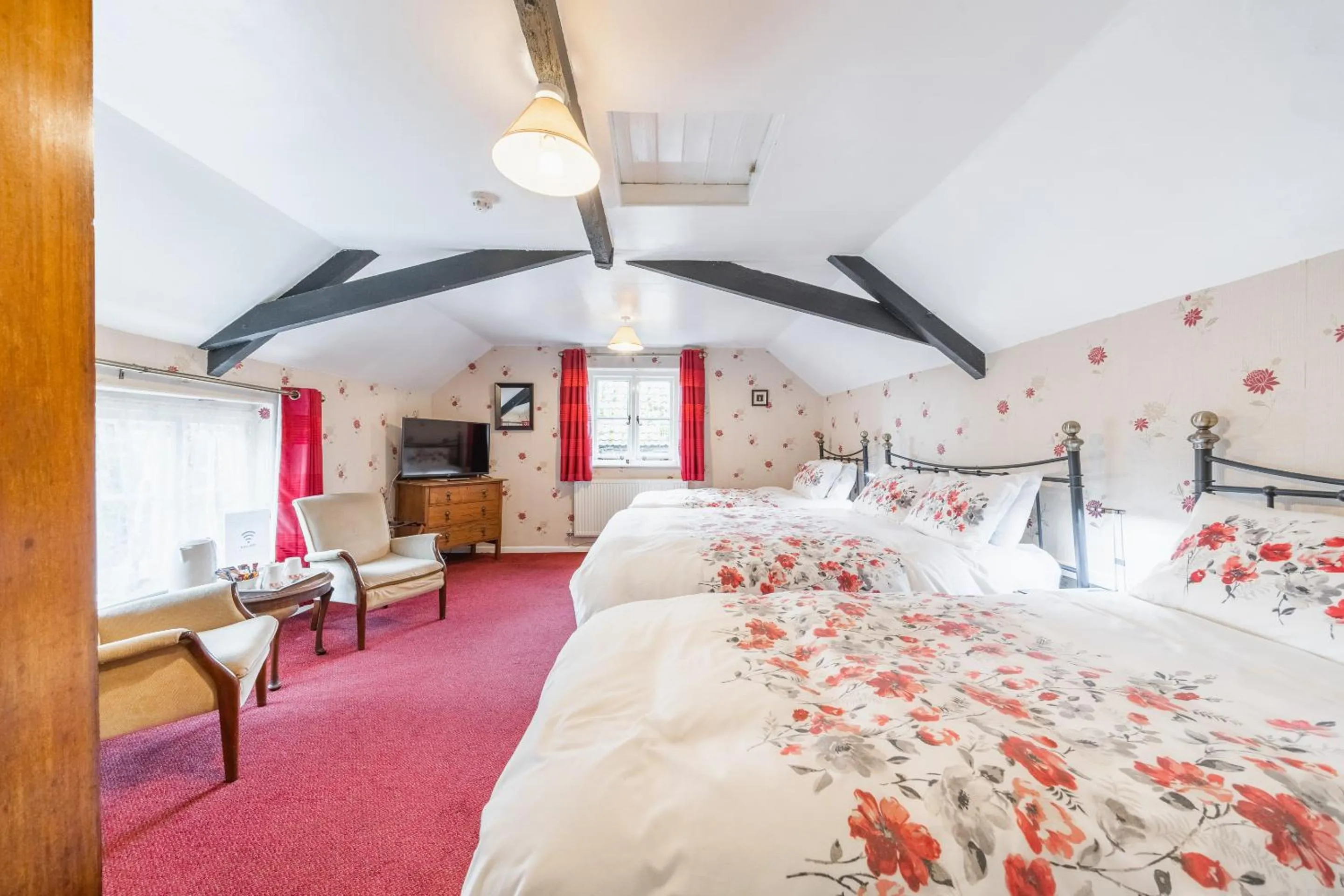 Bedroom, Bed in Yallands Farmhouse