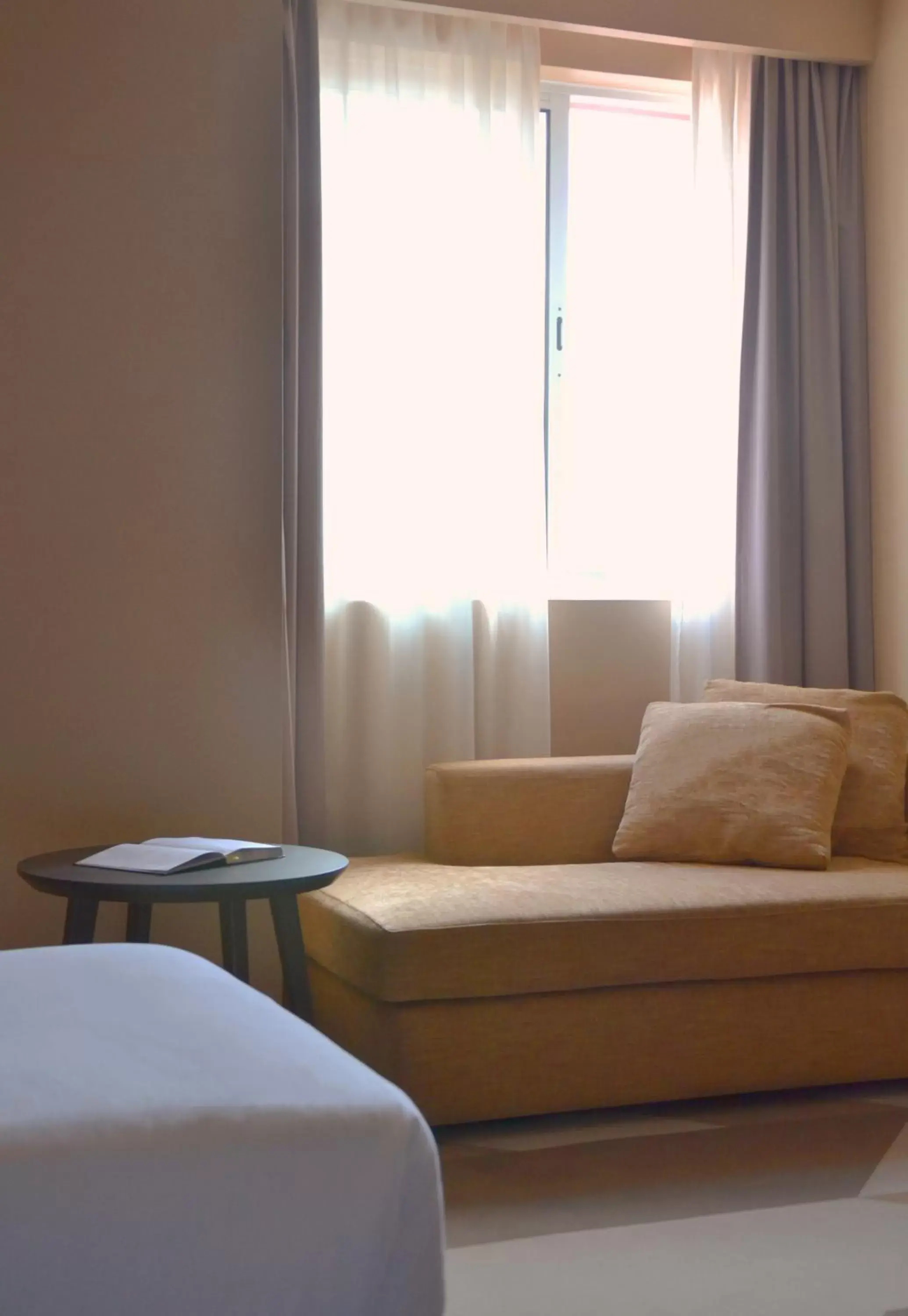 Bedroom, Seating Area in Hotel Do Colegio