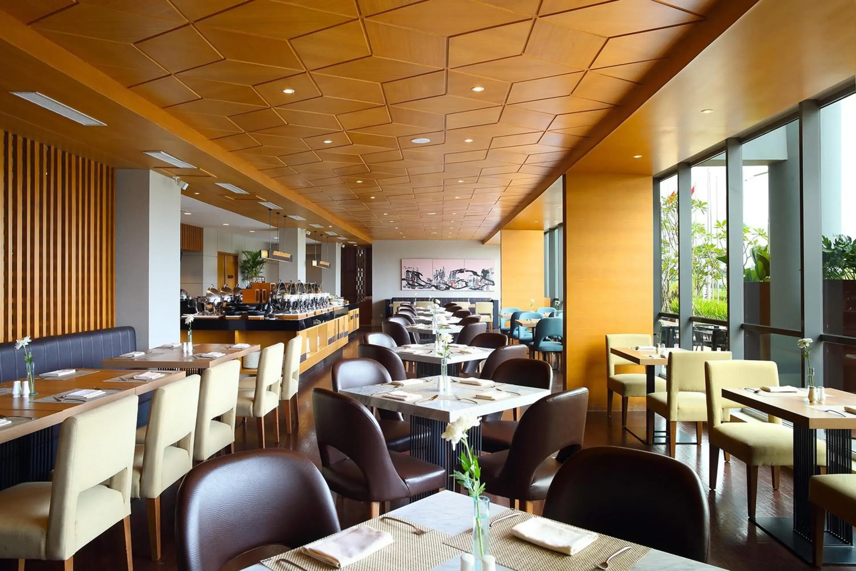 Restaurant/places to eat in Hotel Santika Premiere ICE - BSD City Restaurant/places to eat in Hotel Santika Premiere ICE - BSD City