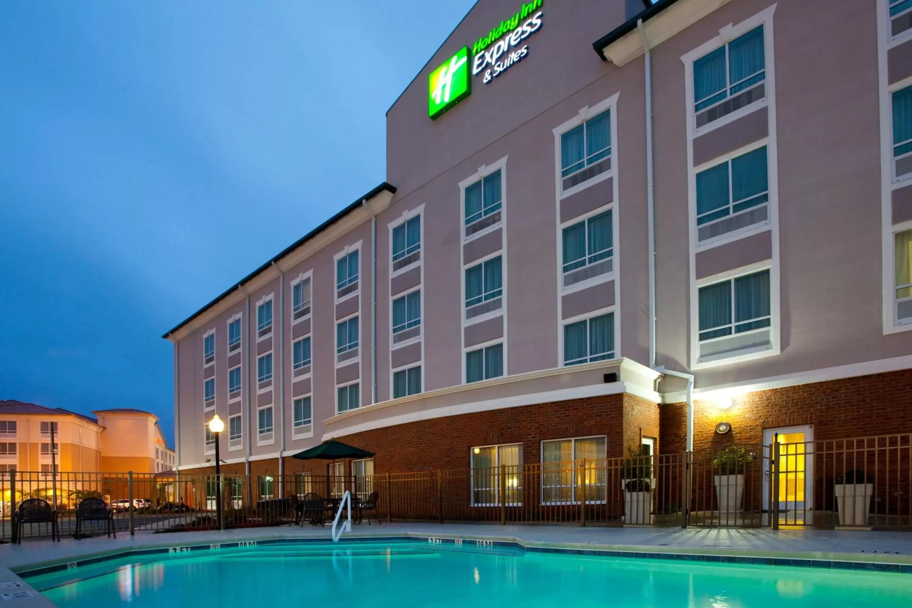 Property building in Holiday Inn Express & Suites - Valdosta by IHG Property building in Holiday Inn Express & Suites - Valdosta by IHG