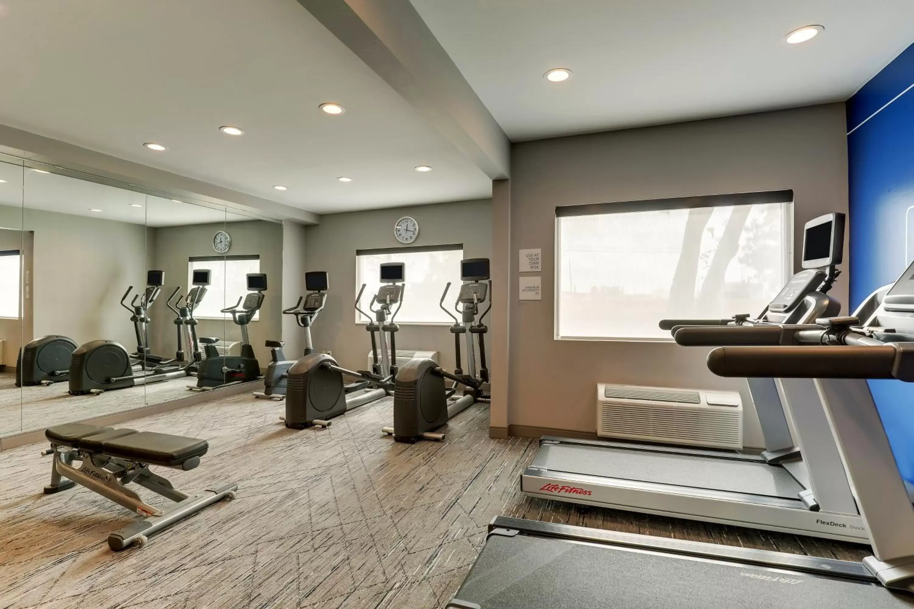 Fitness centre/facilities, Fitness Center/Facilities in Holiday Inn Express Kenner - New Orleans Airport, an IHG Hotel