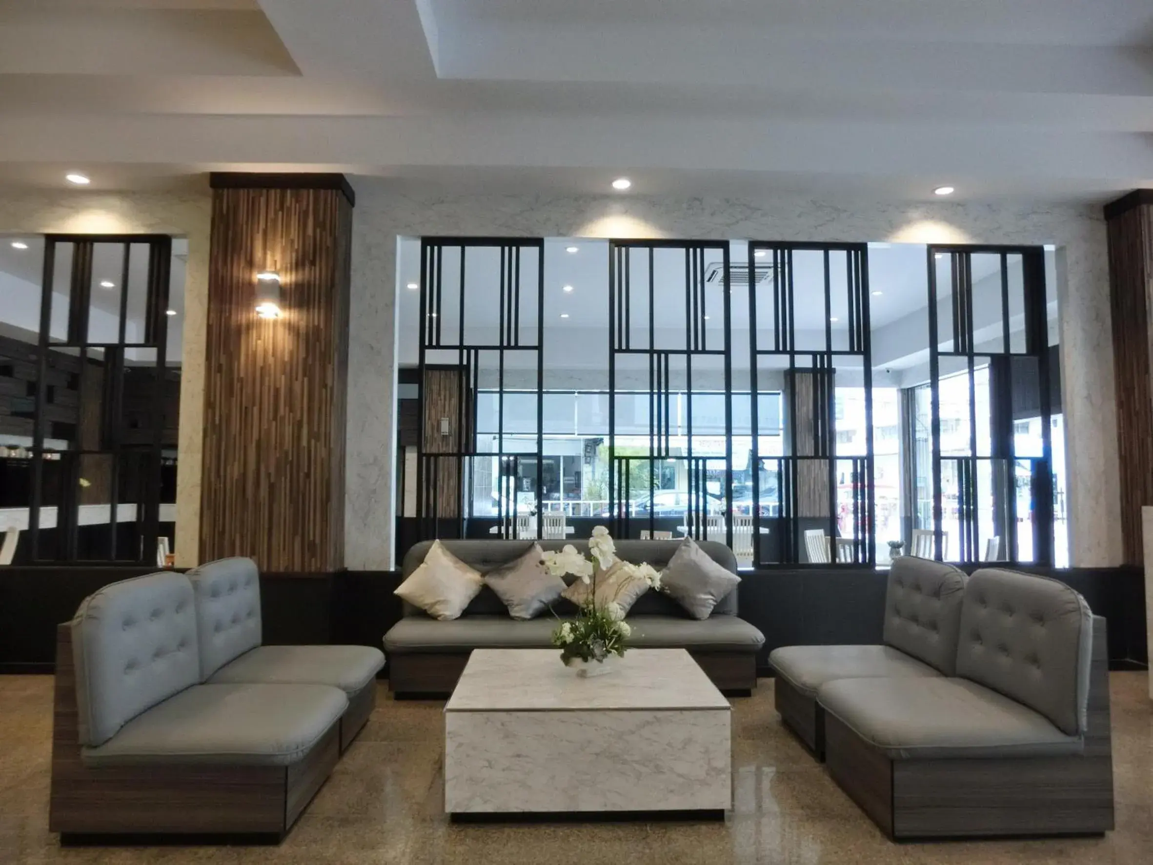 Lobby or reception, Lounge/Bar in The Grand Day Night (SHA Plus)