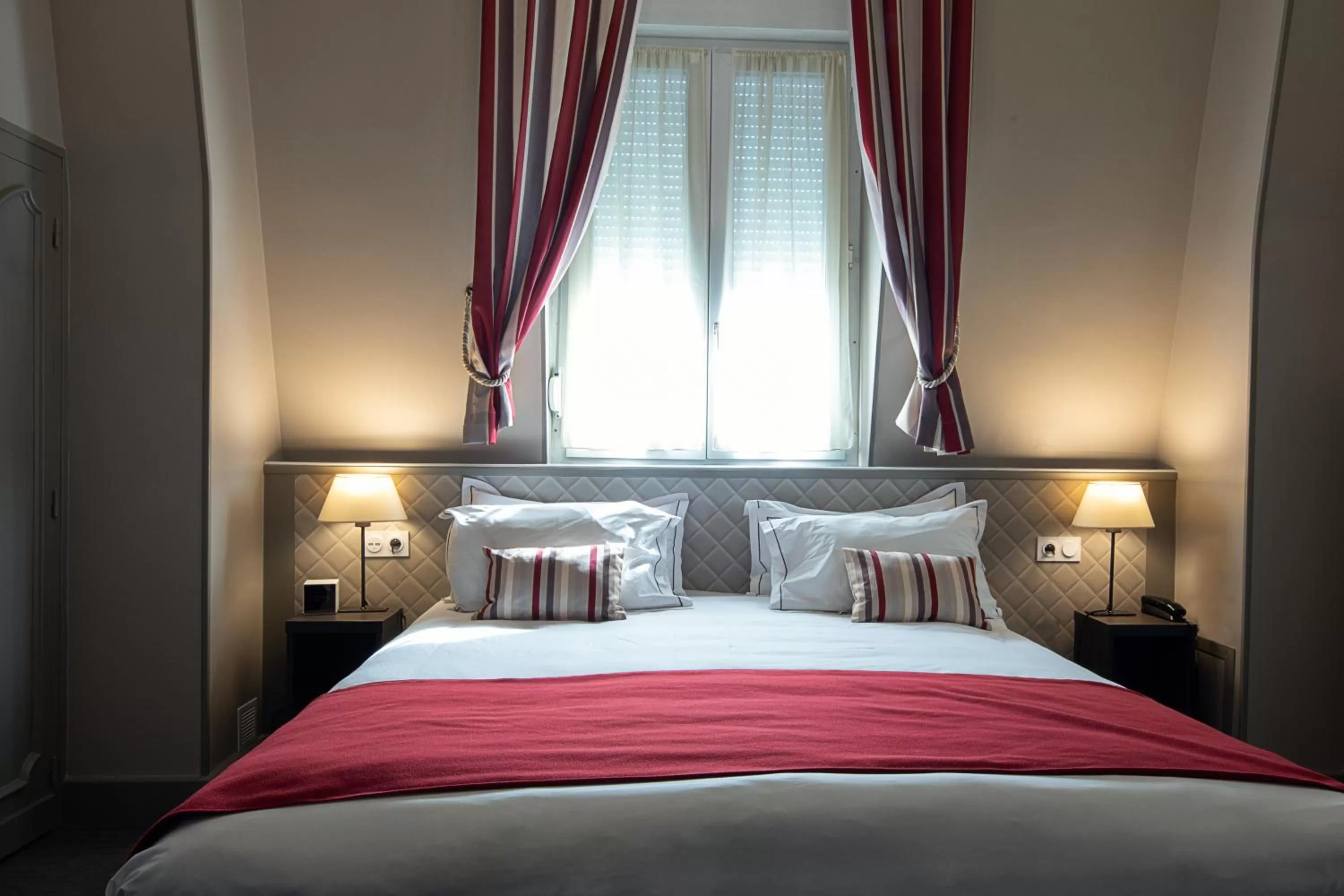 Bedroom, Bed in Best Western Central Hotel