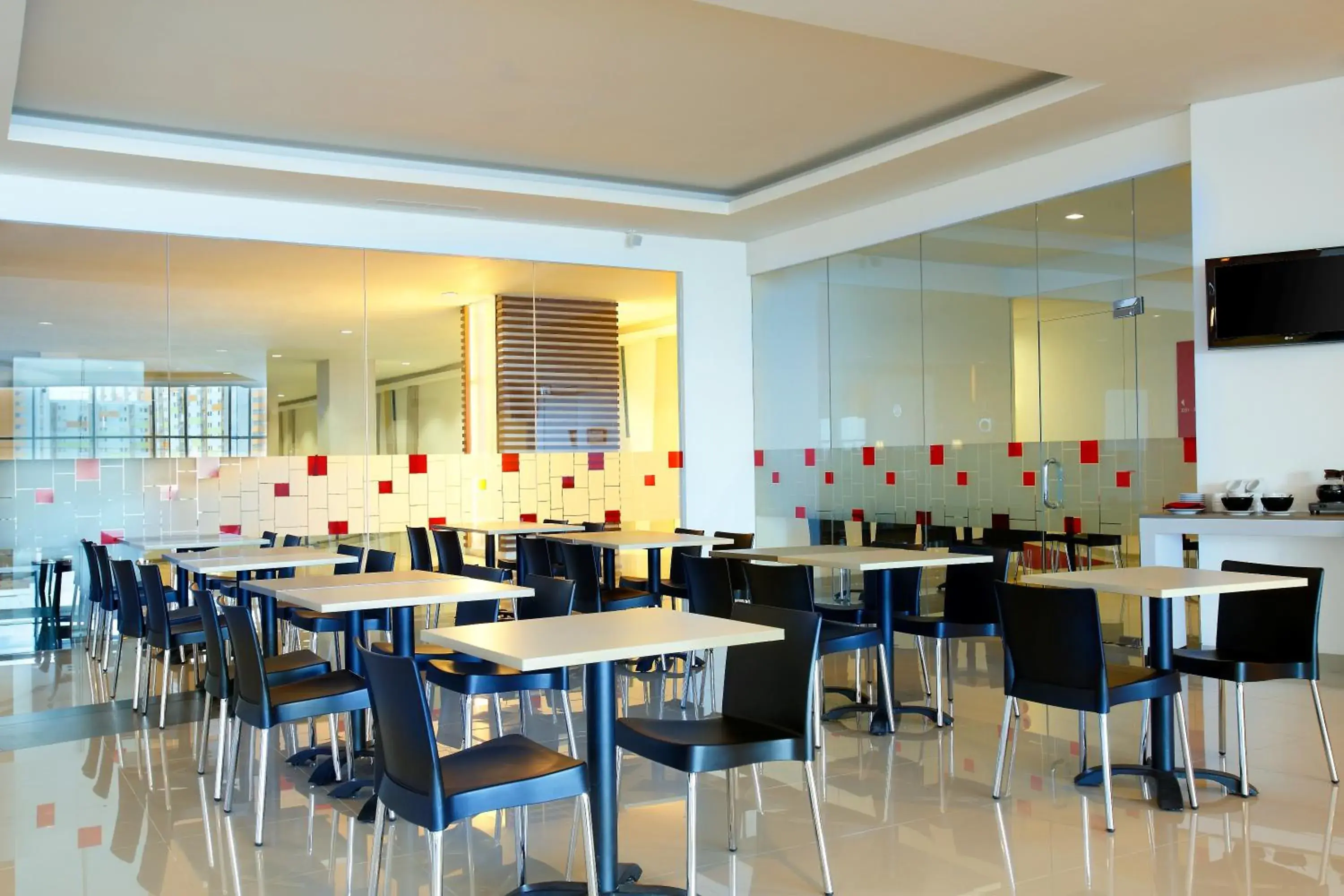 Restaurant/places to eat in Amaris Hotel Season City Restaurant/places to eat in Amaris Hotel Season City
