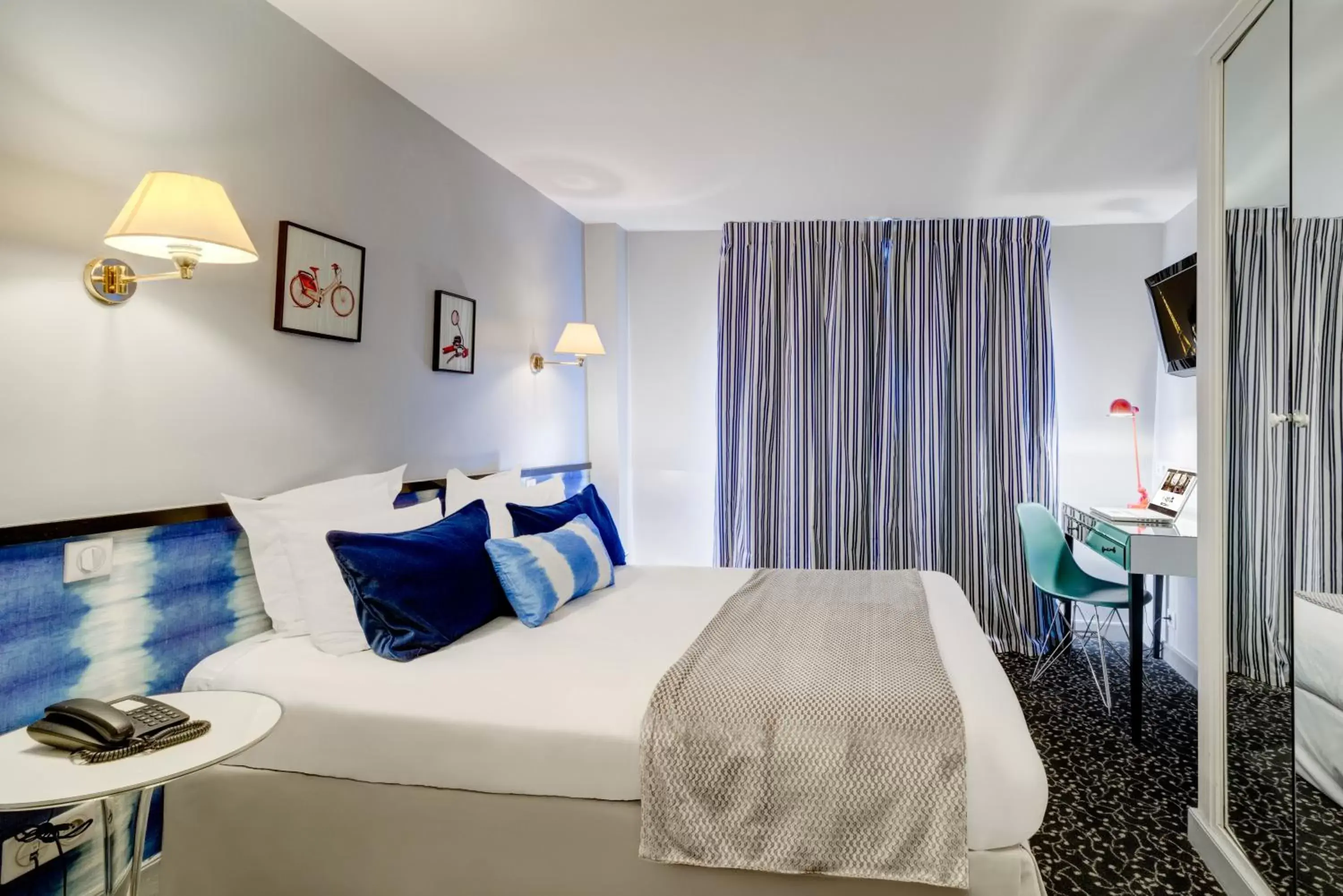 Bedroom, Bed in Hotel Acadia - Astotel