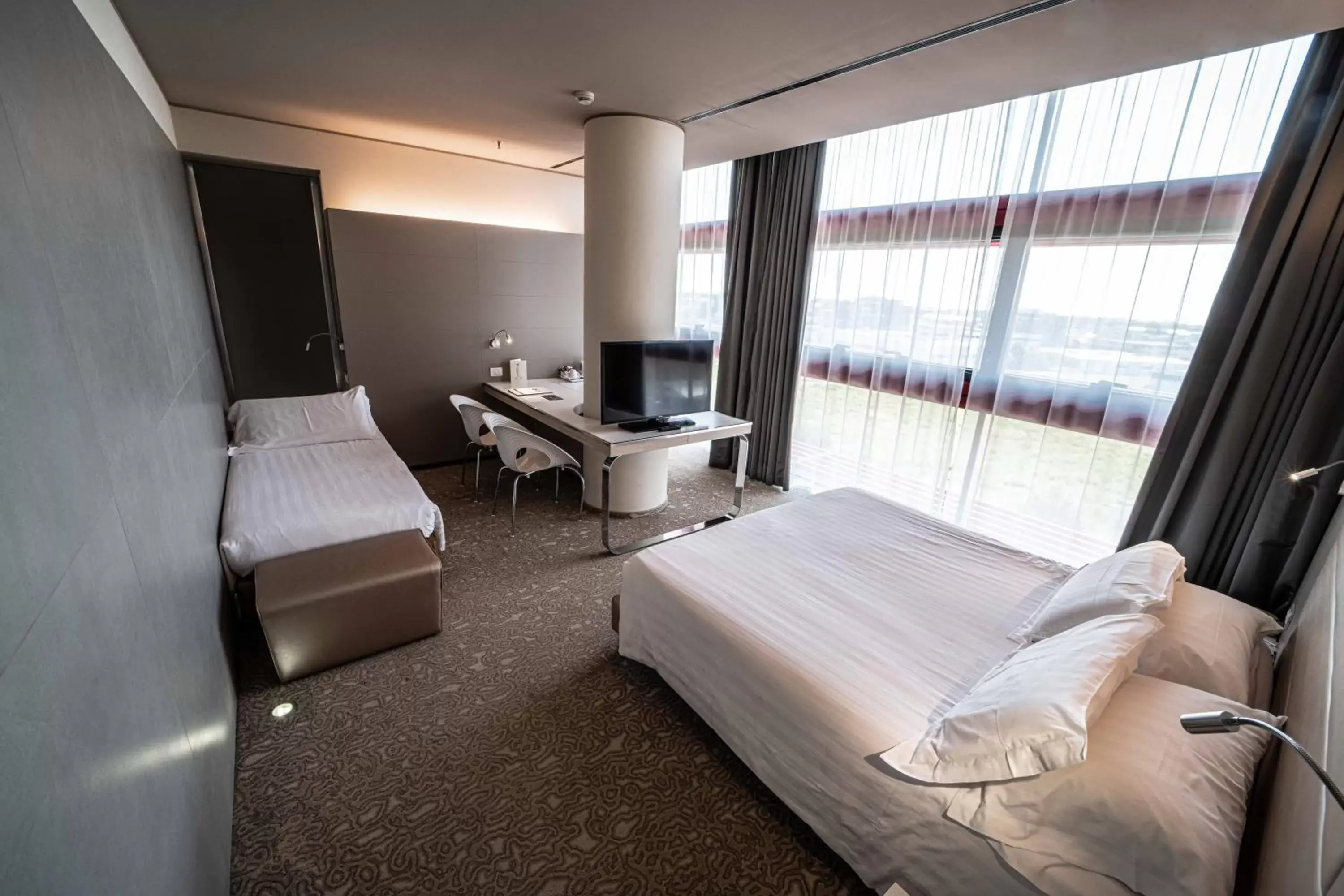 Photo of the whole room, Bed in Best Western Plus Net Tower Hotel Padova