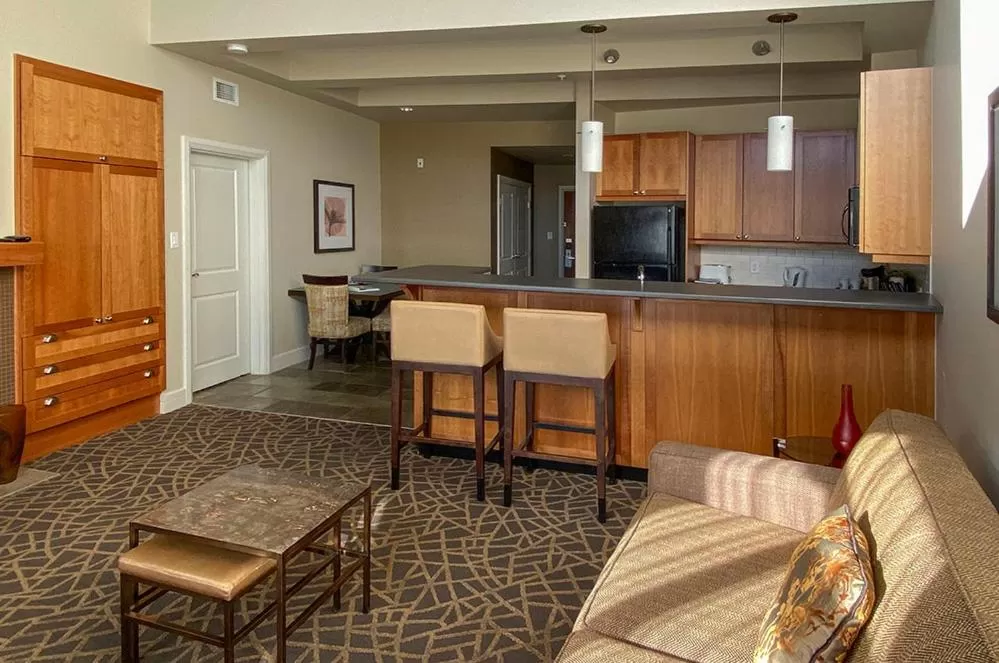 Kitchen or kitchenette in Fairways Hotel on the Mountain