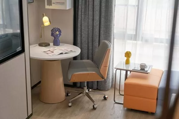 Seating area in Fengyue Light Shang Hotel Guangzhou Baiyun Airport Store