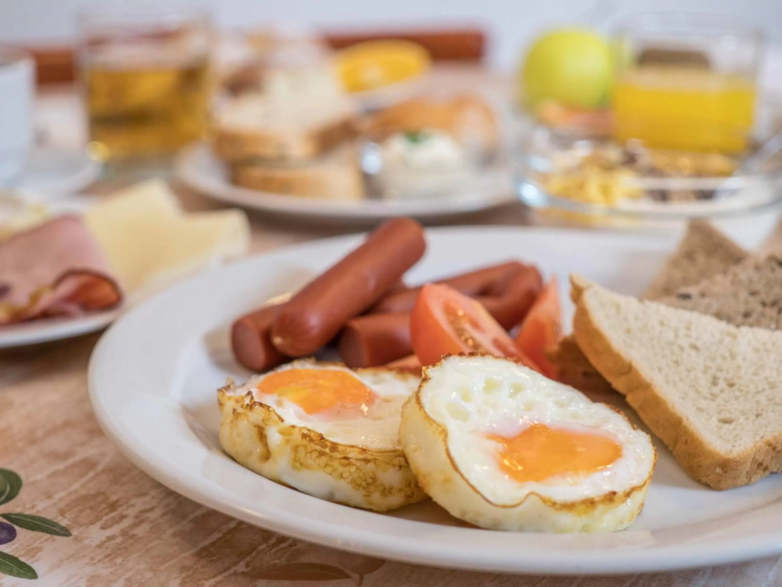 Buffet breakfast in Alton