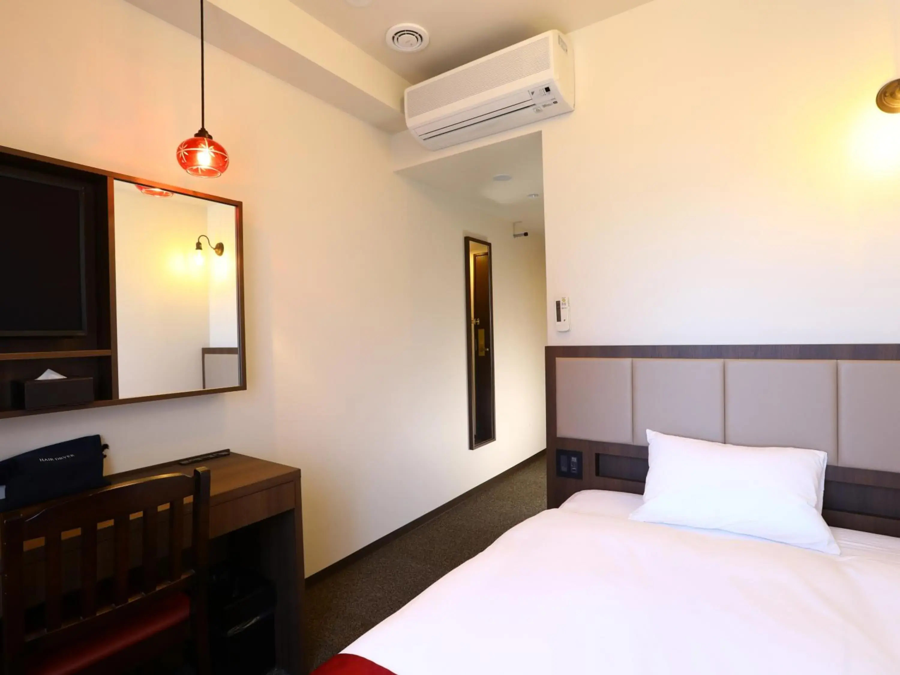 Bed in Hotel Wing International Select Ikebukuro