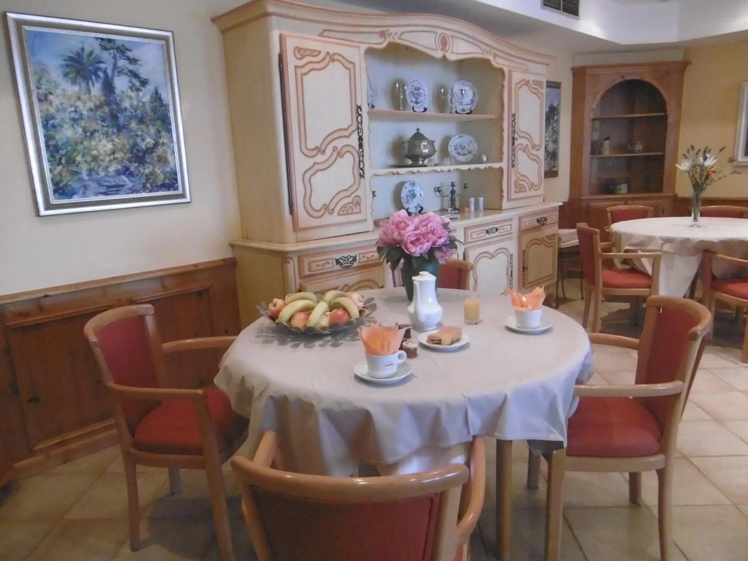 Continental breakfast, Restaurant/Places to Eat in Hôtel La Flore